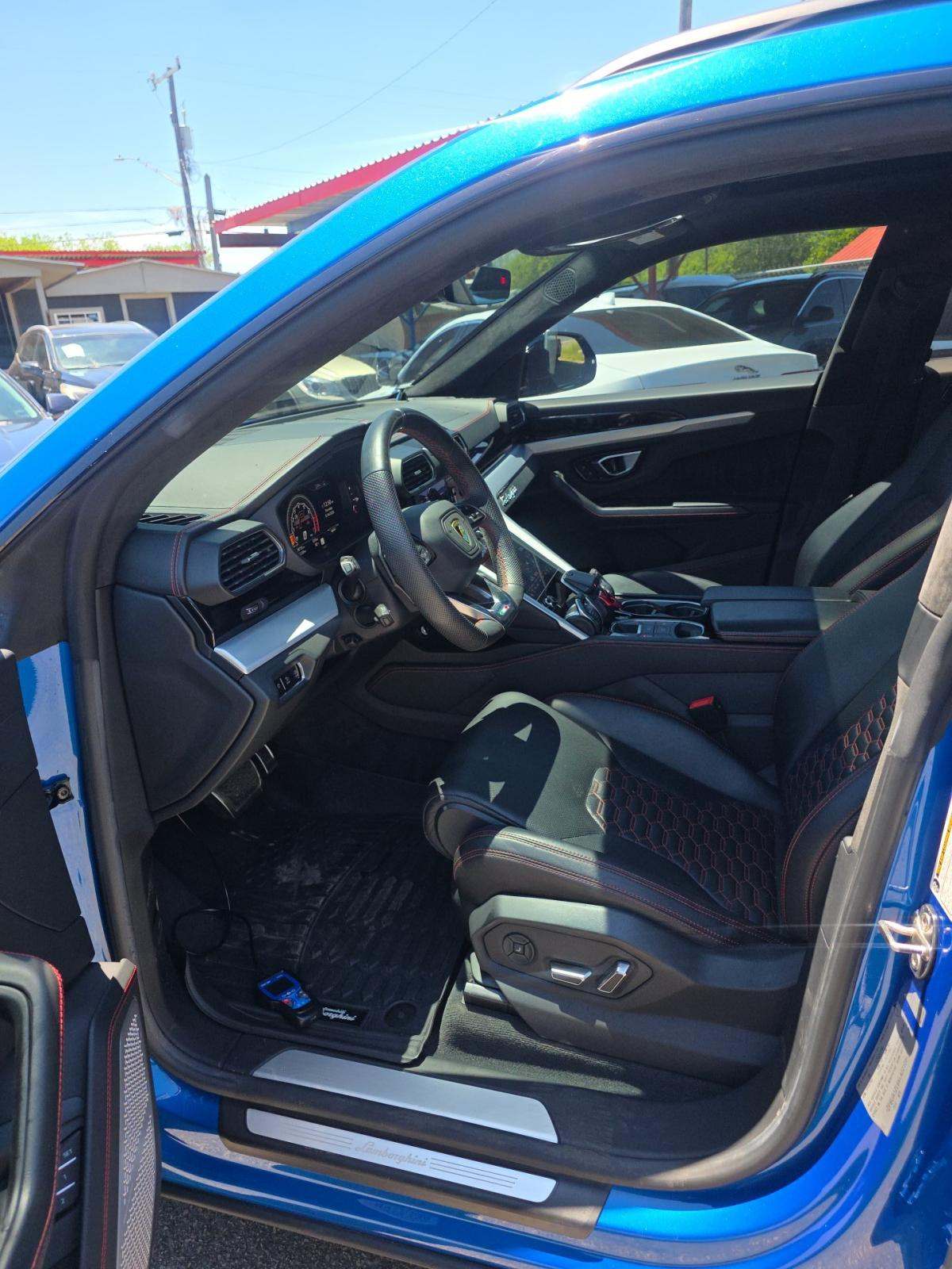 2019 Lamborghini Urus Base AWD