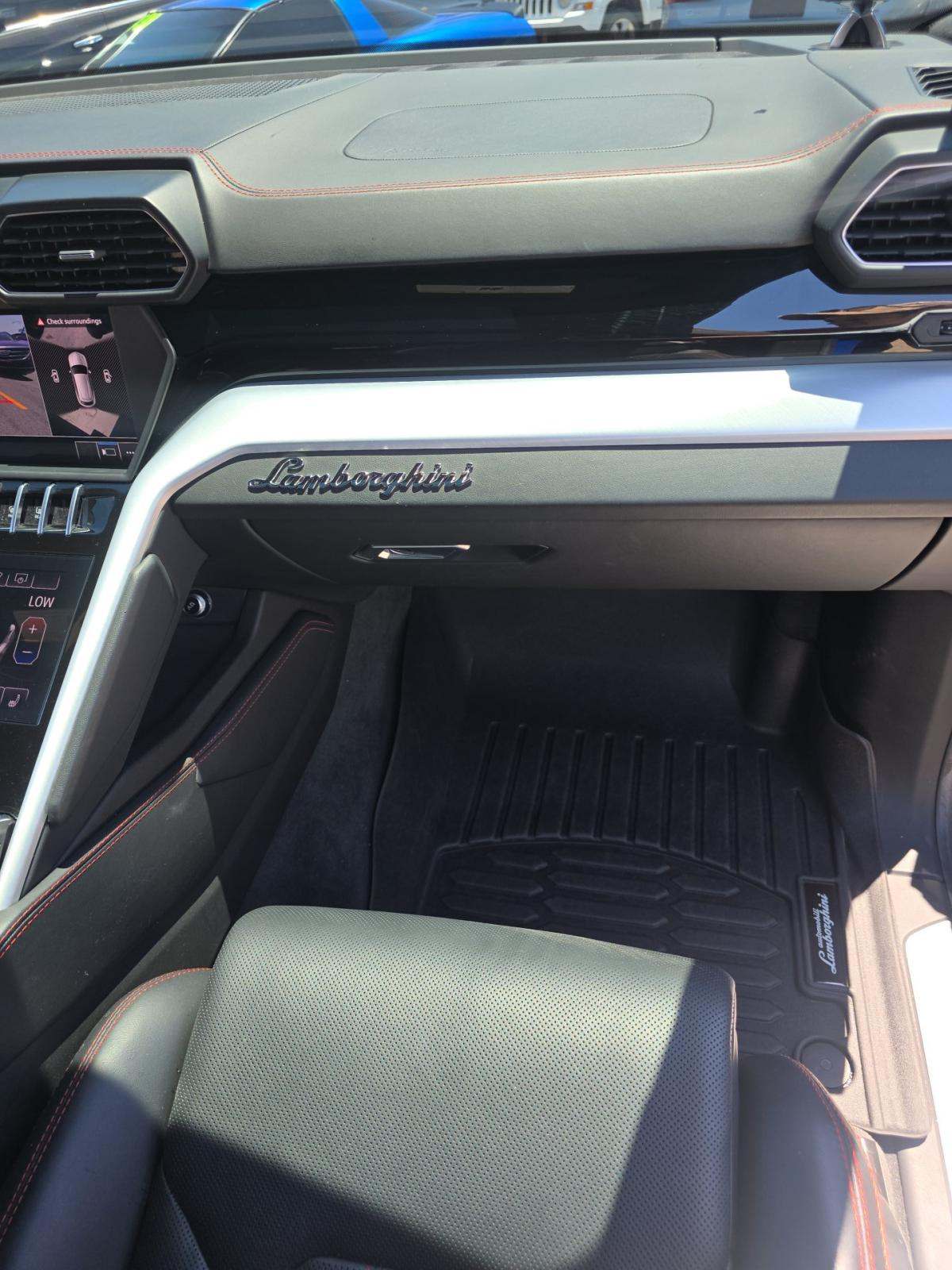 2019 Lamborghini Urus Base AWD