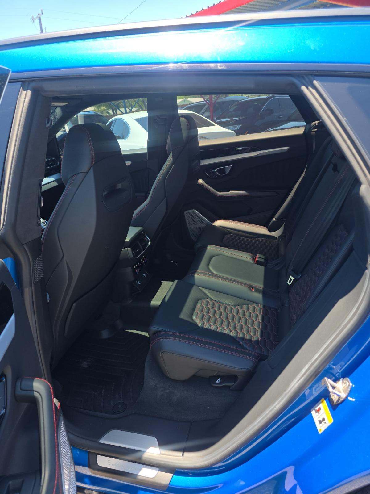 2019 Lamborghini Urus Base AWD