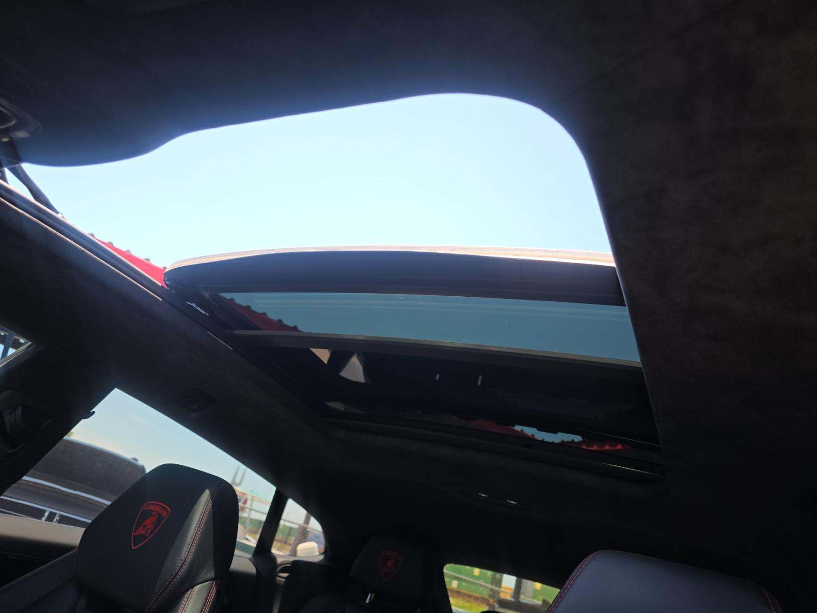 2019 Lamborghini Urus Base AWD