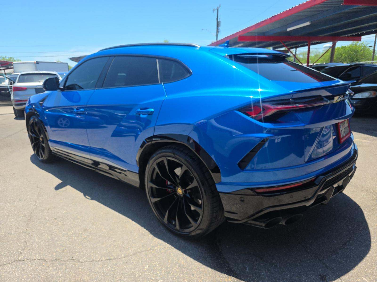 2019 Lamborghini Urus Base AWD