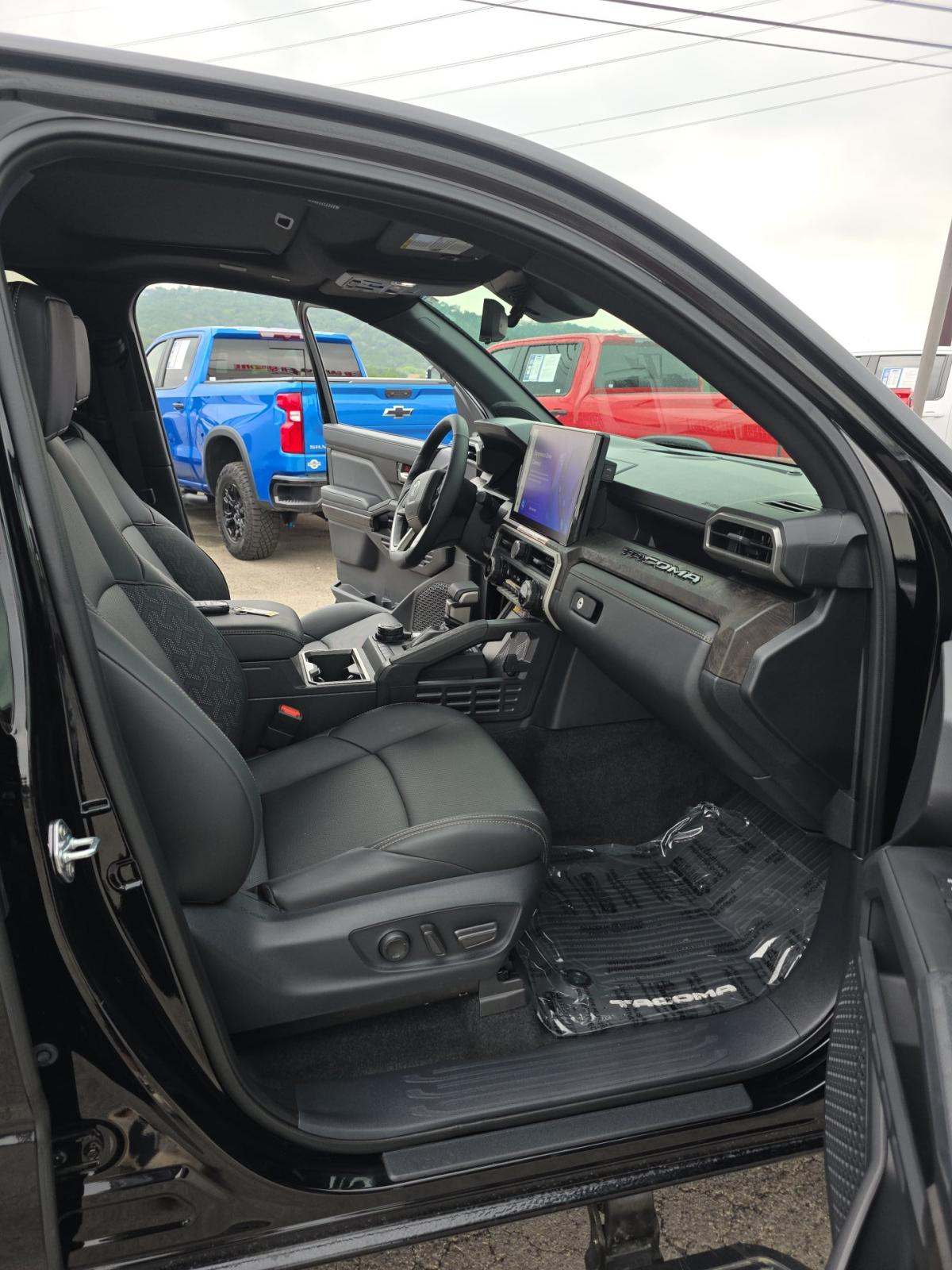 2025 Toyota Tacoma Limited AWD