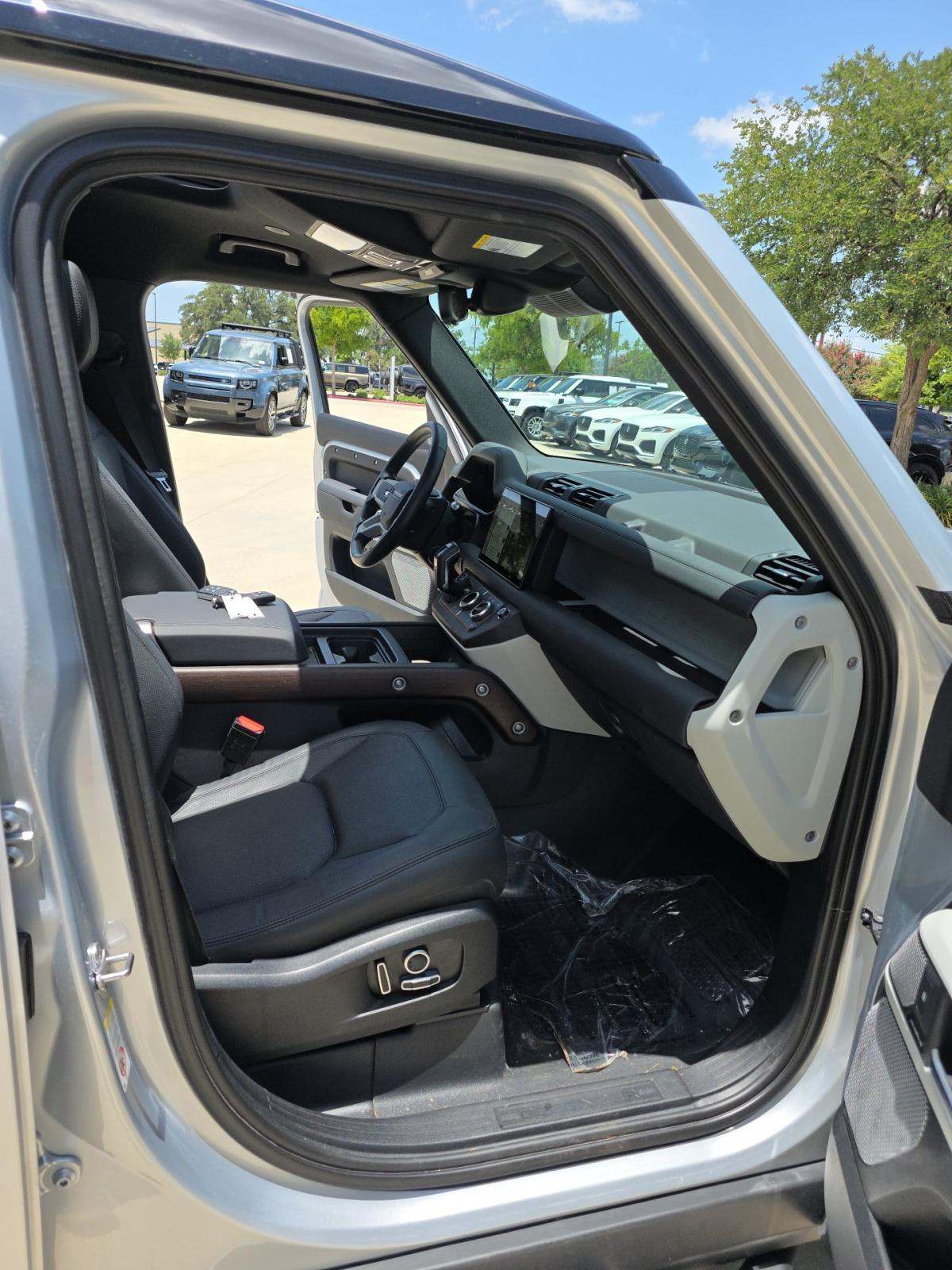 2024 Land Rover Defender 130 S AWD