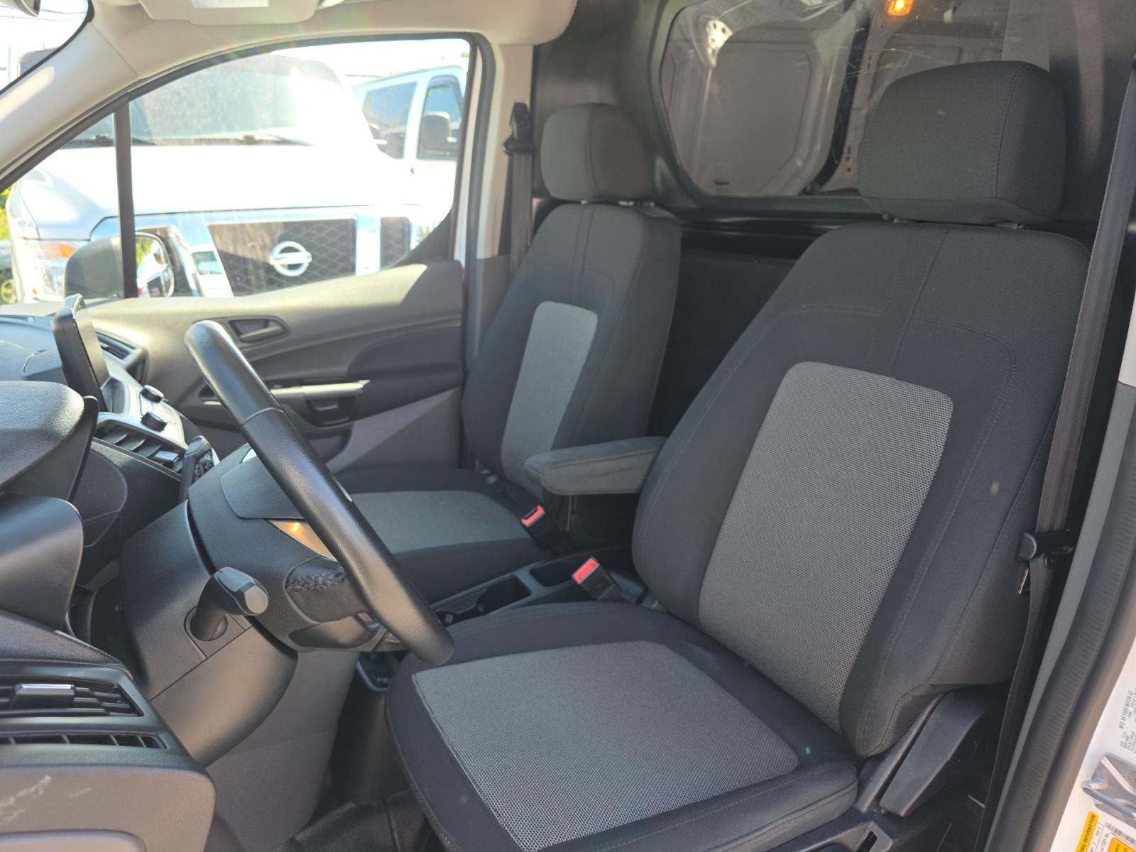 FORD TRANSIT CONNECT - 6
