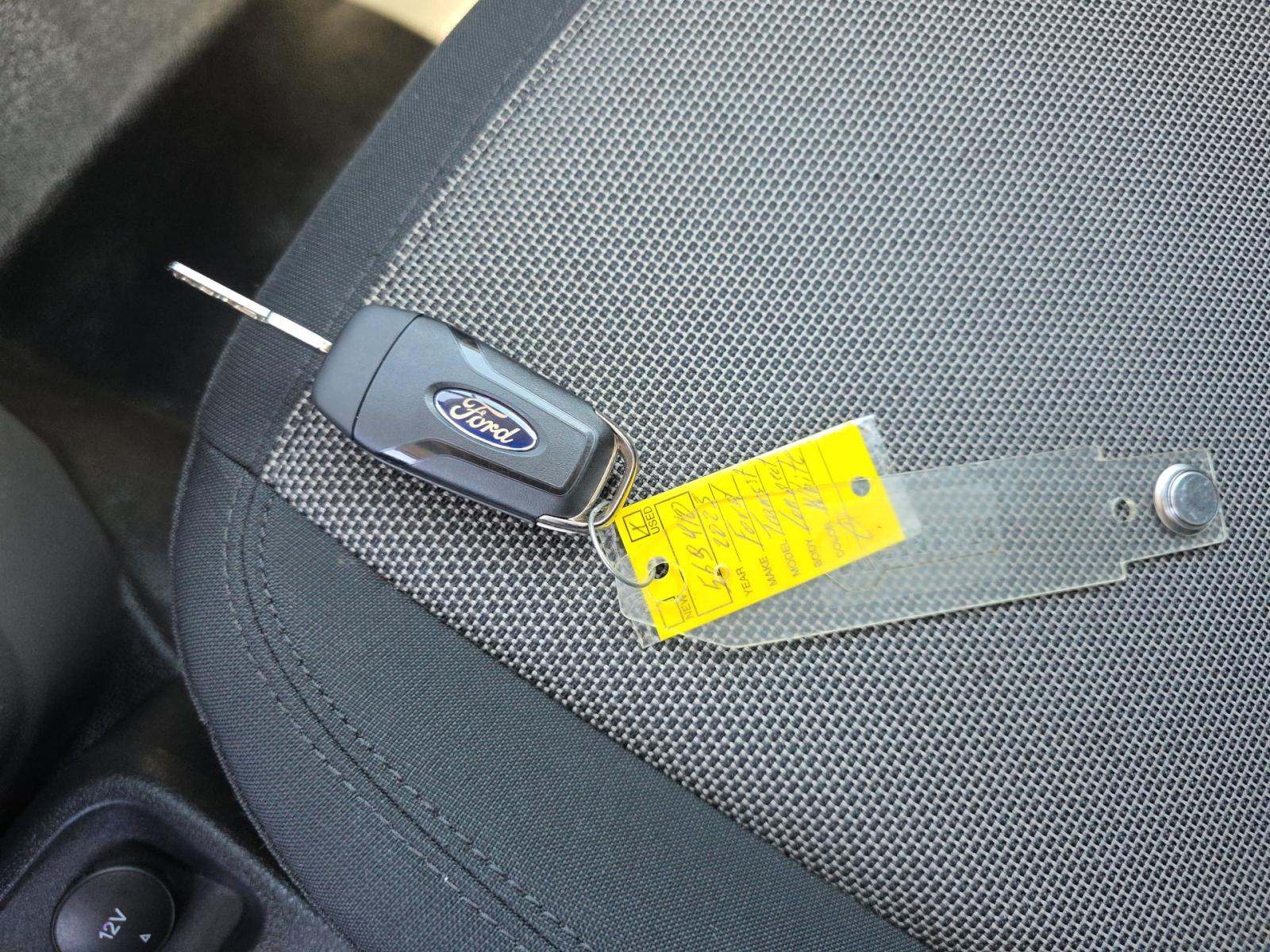 FORD TRANSIT CONNECT - 8