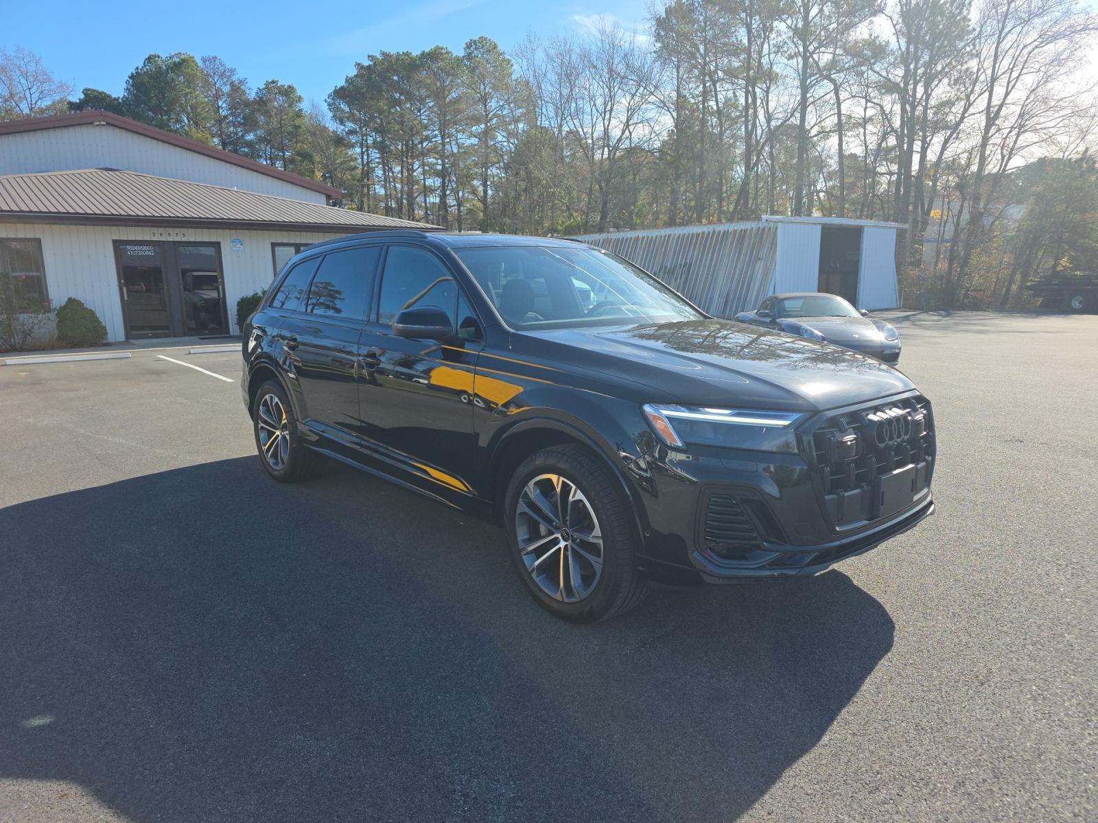 2025 Audi Q7 Premium AWD