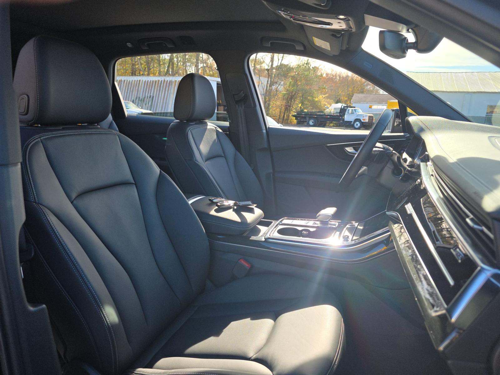 2025 Audi Q7 Premium AWD