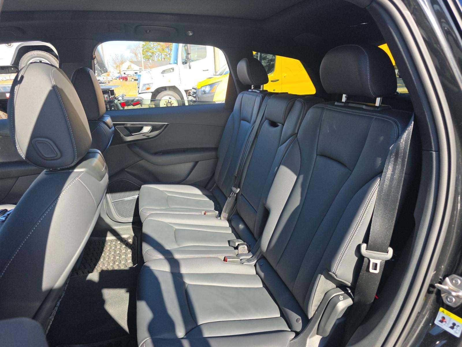 2025 Audi Q7 Premium AWD