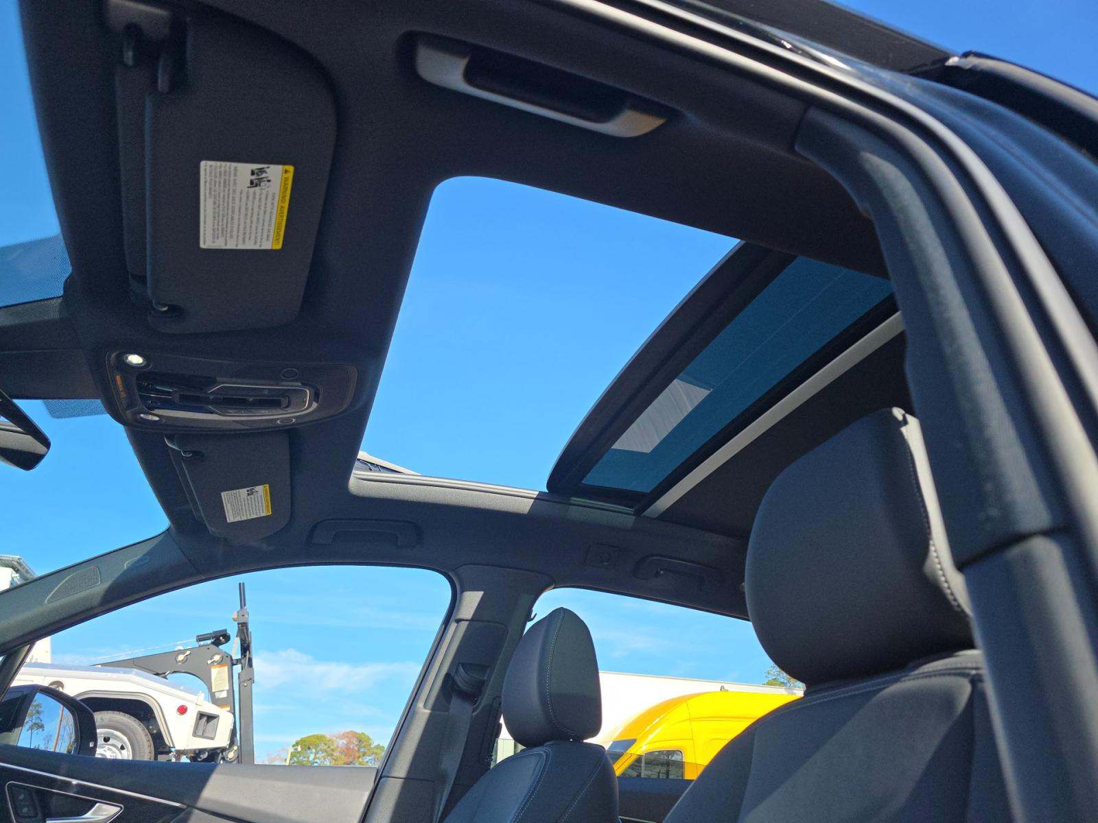 2025 Audi Q7 Premium AWD