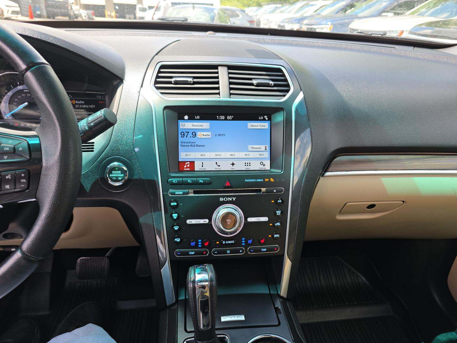 FORD EXPLORER - 10