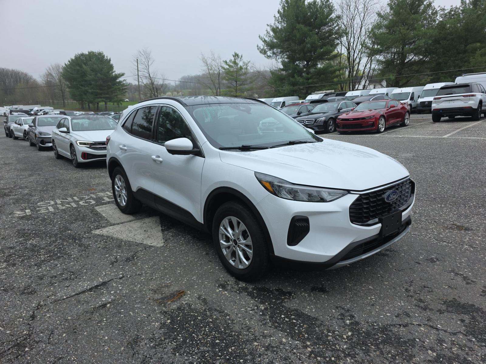 FORD ESCAPE - 4