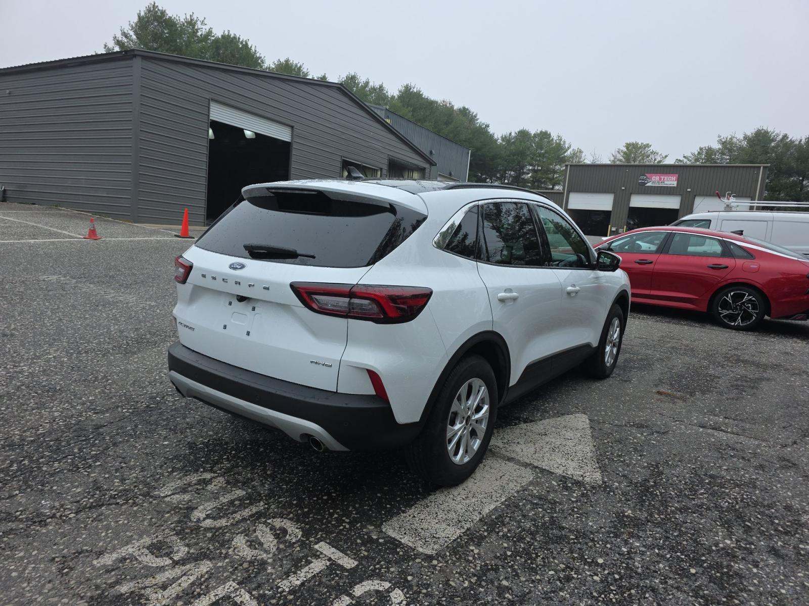 FORD ESCAPE - 3