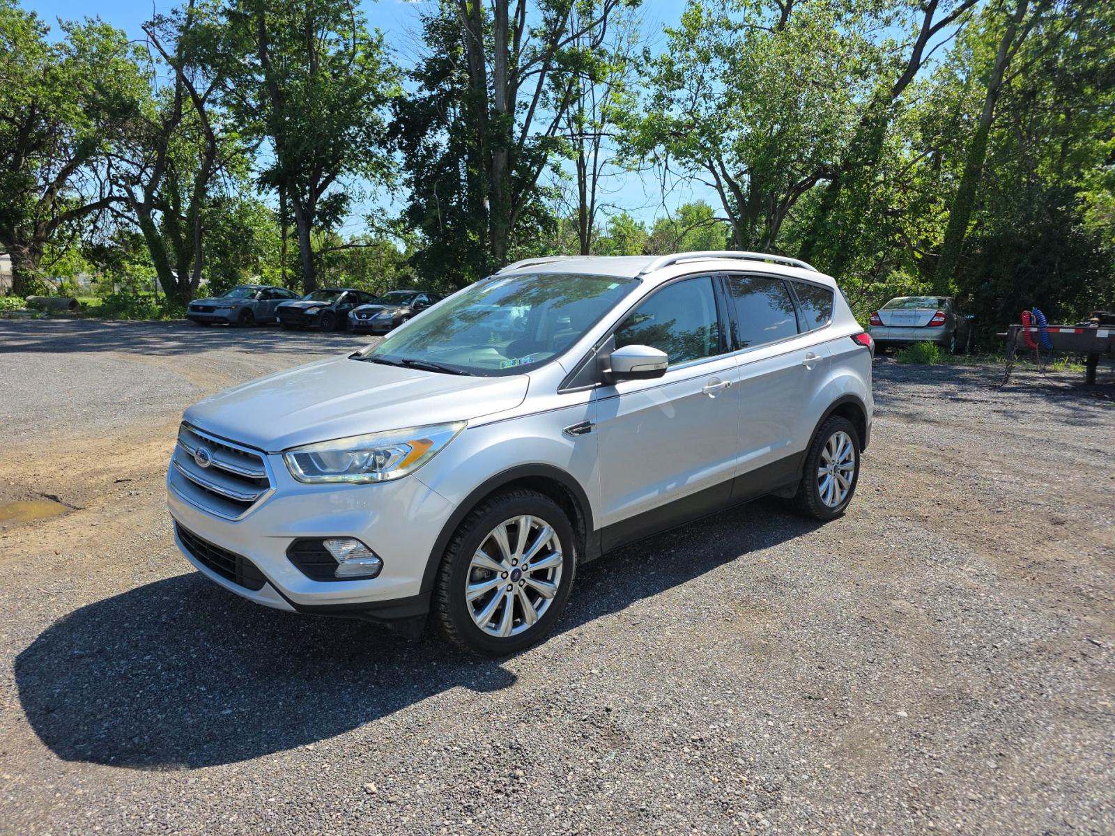 FORD ESCAPE - 1