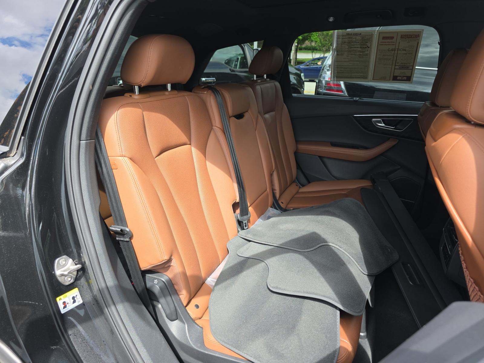 2023 Audi Q7 Premium Plus AWD