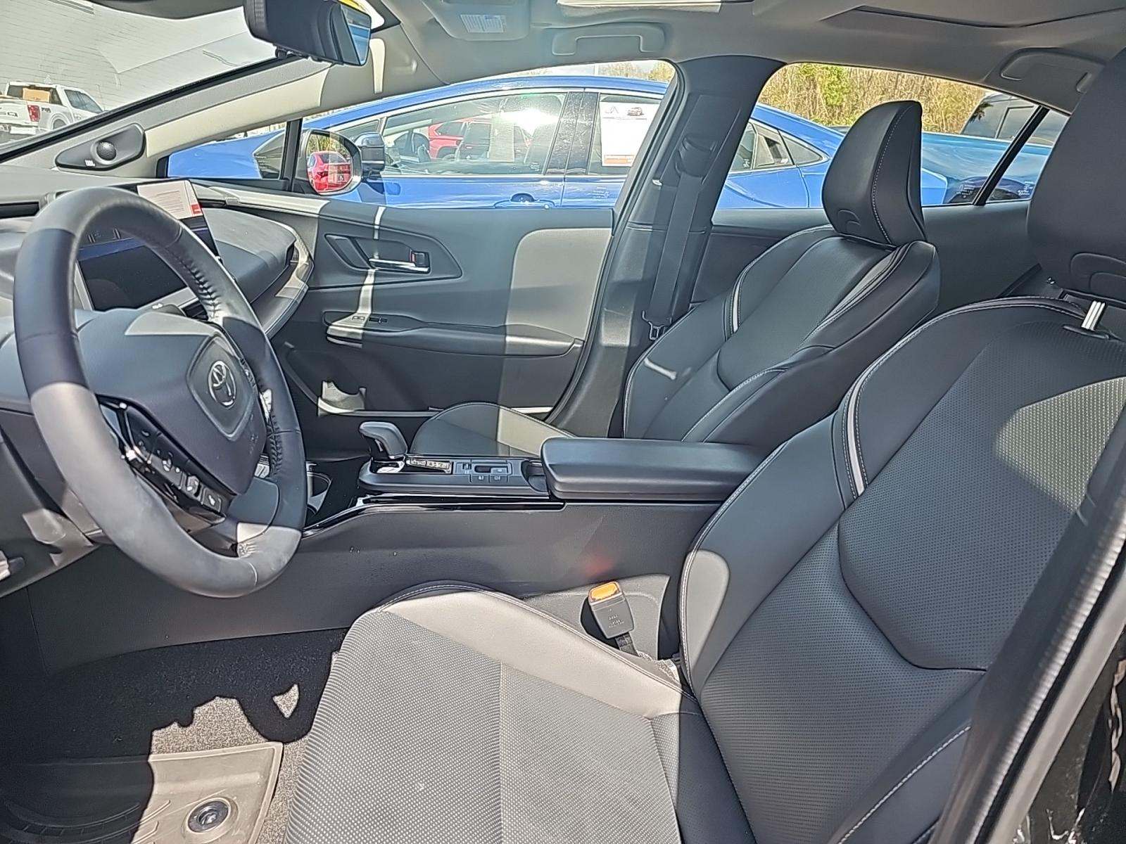 2025 Toyota Prius Limited FWD