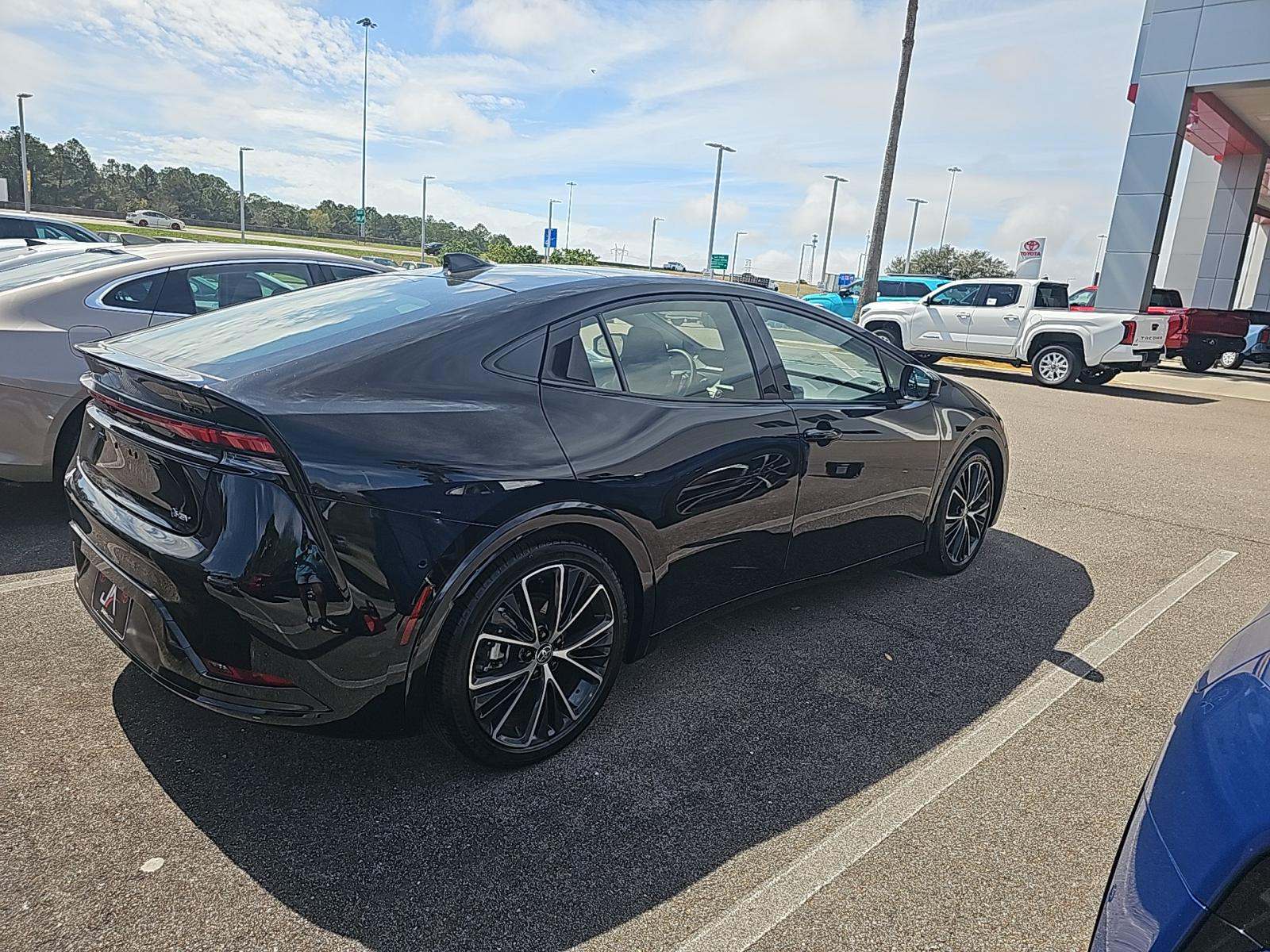 2025 Toyota Prius Limited FWD