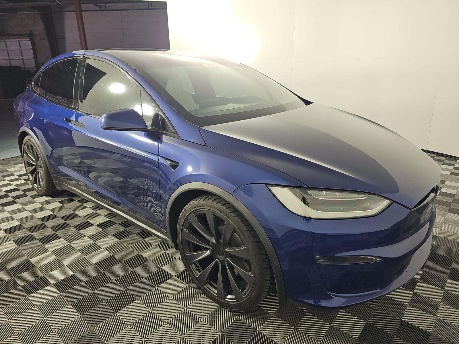 TESLA MODEL X - 4