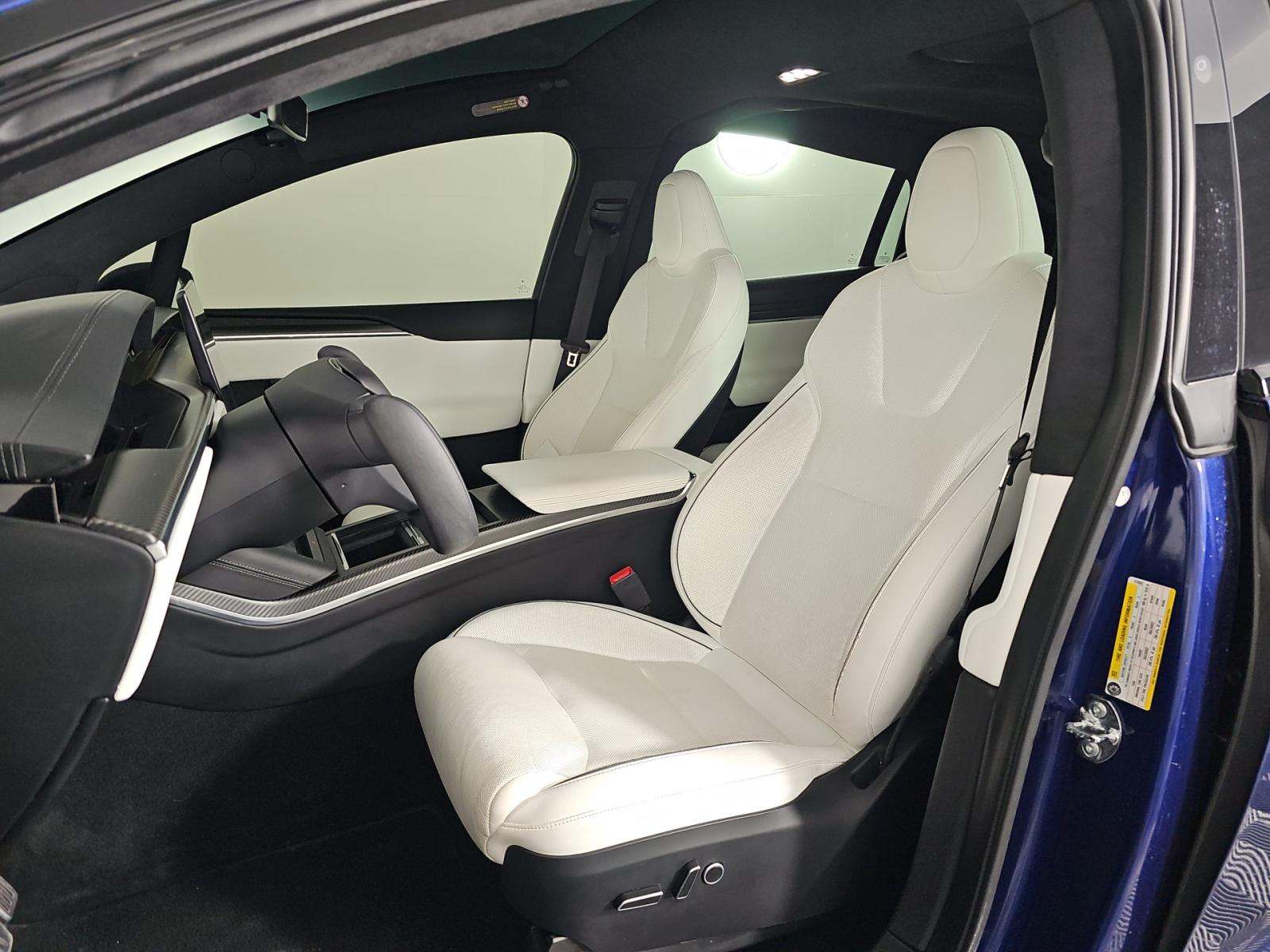 TESLA MODEL X - 6