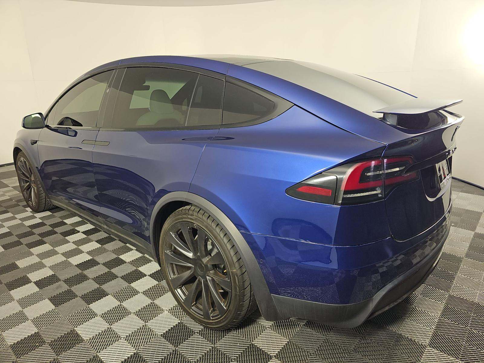 TESLA MODEL X - 2