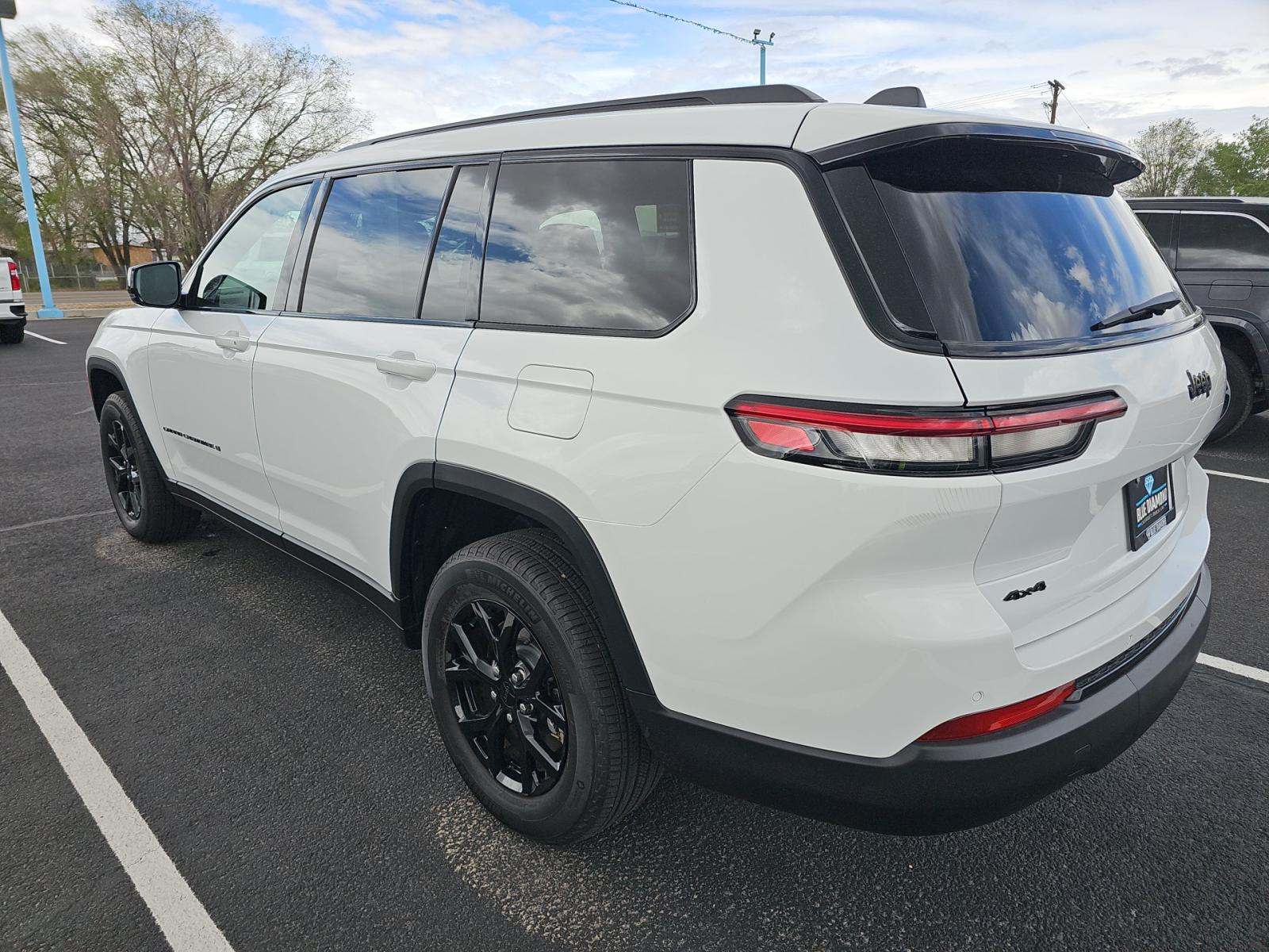 2024 Jeep Grand Cherokee L Altitude AWD
