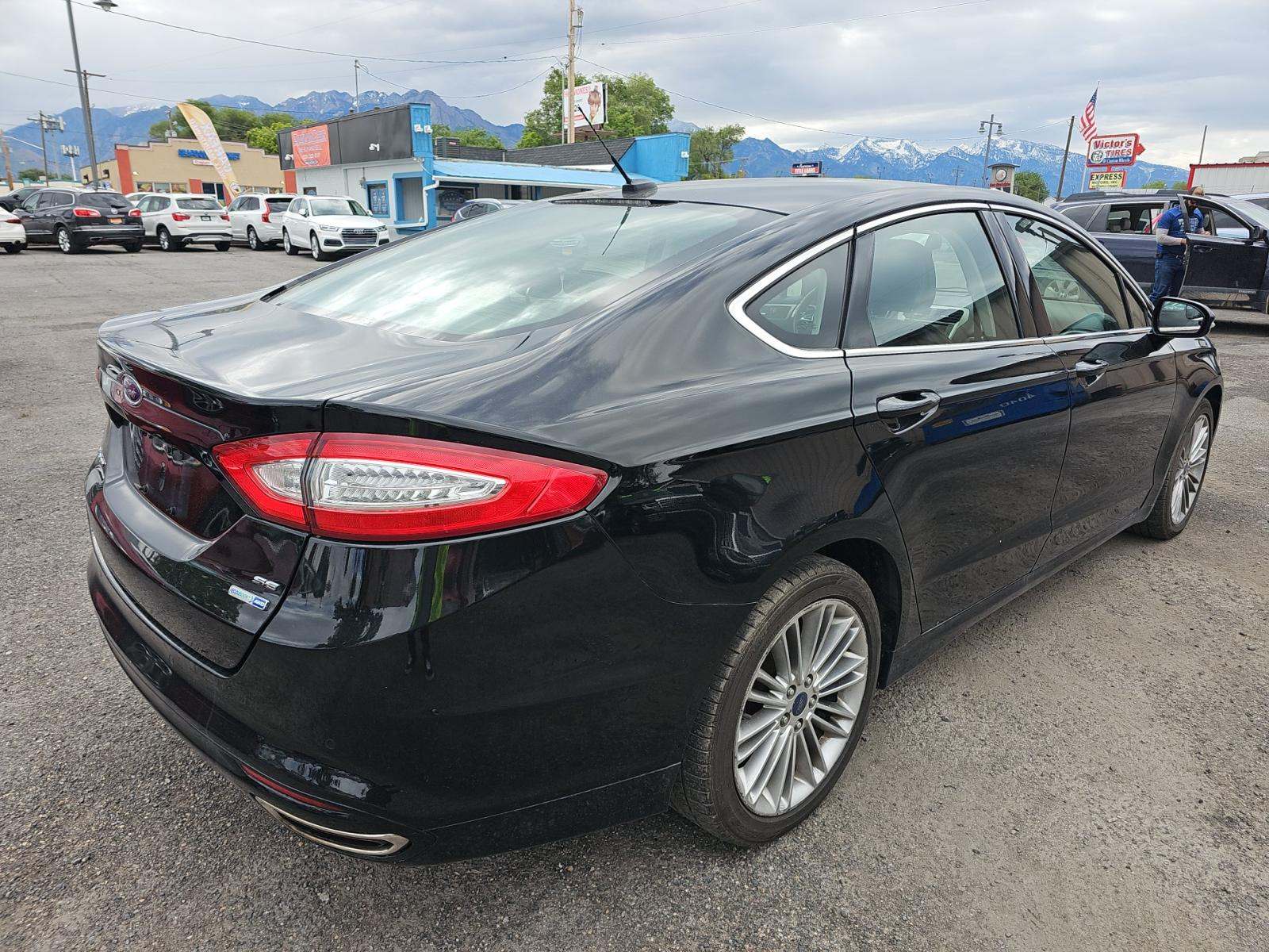FORD FUSION - 3