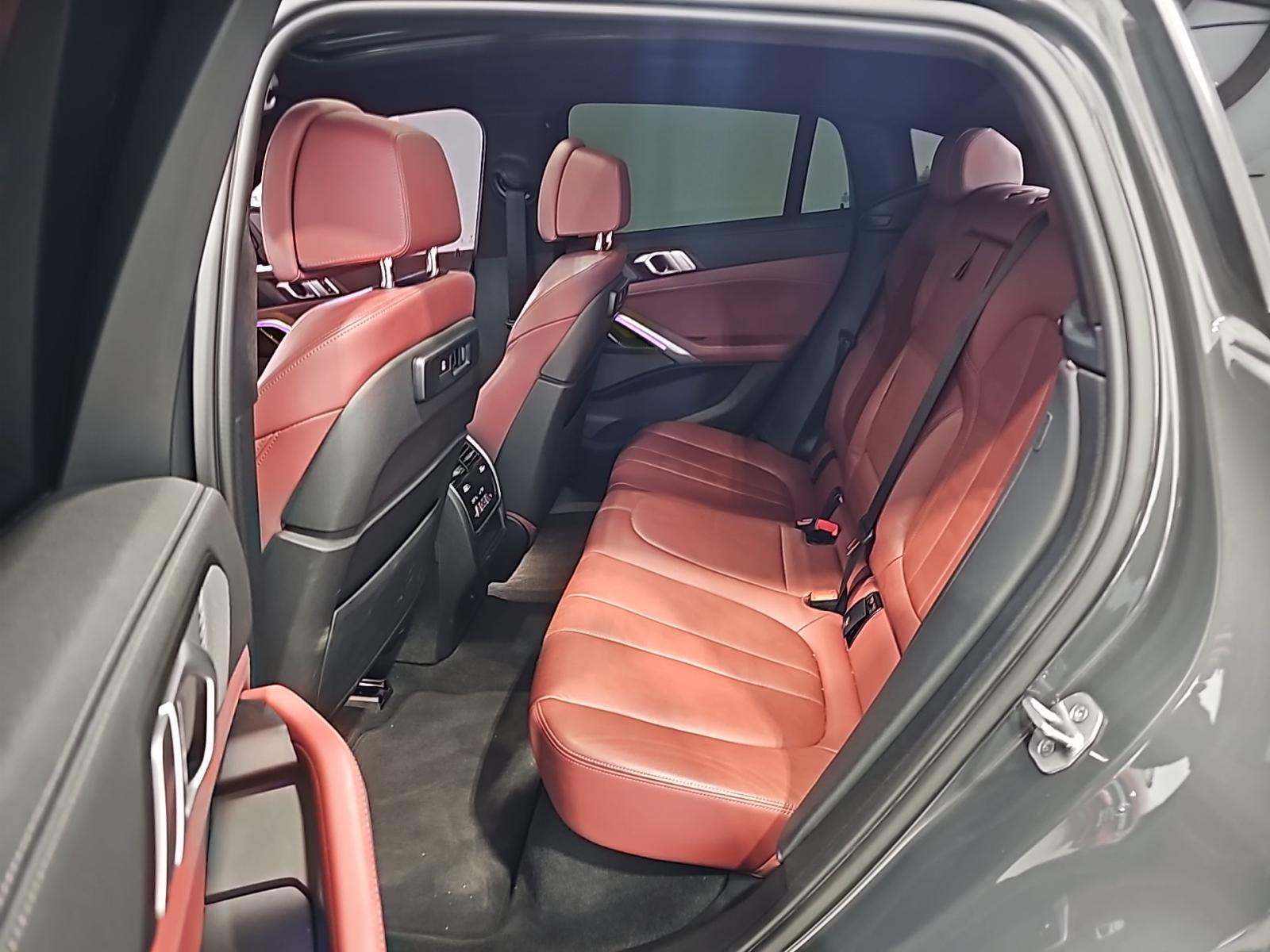 2022 BMW X6 M50i AWD