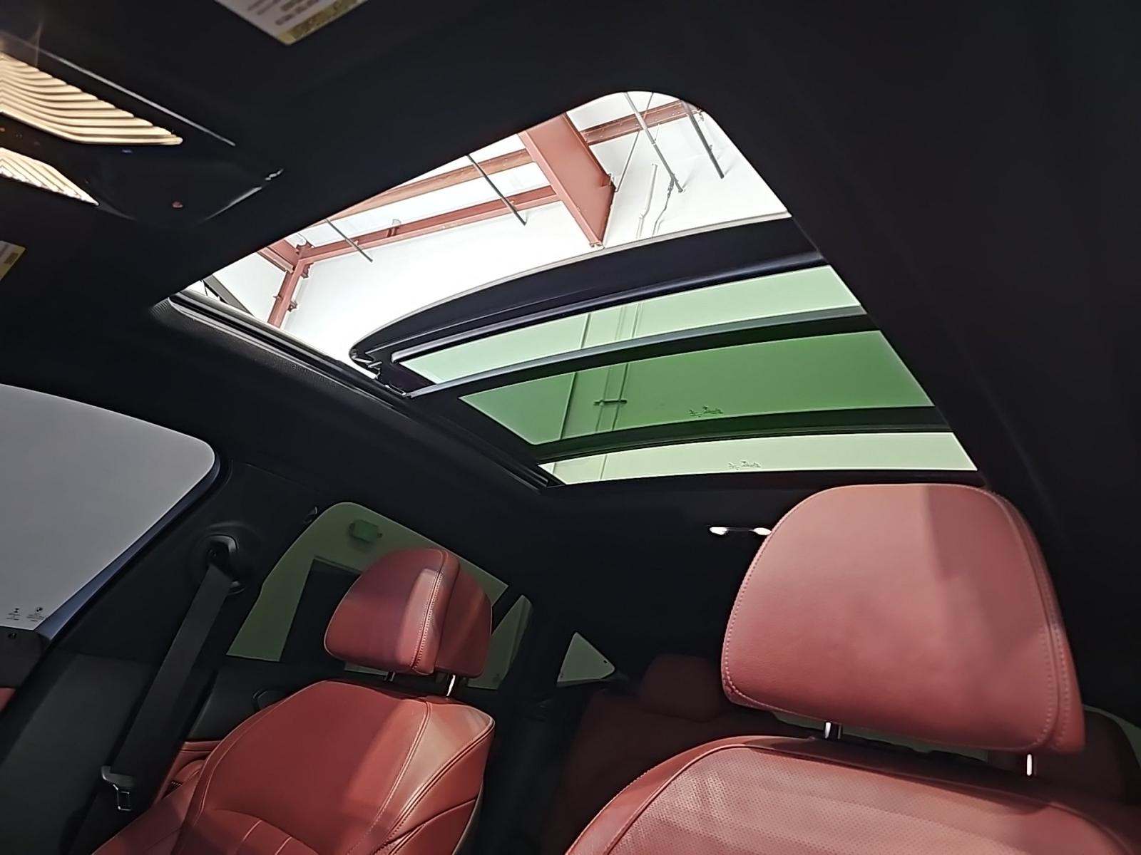 2022 BMW X6 M50i AWD