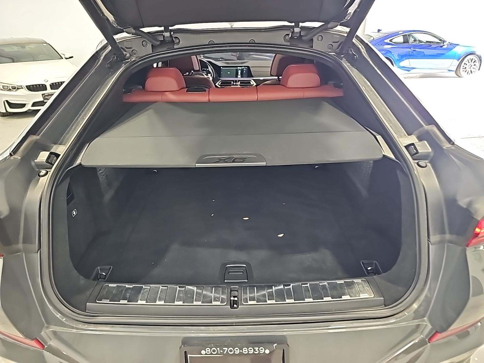 2022 BMW X6 M50i AWD