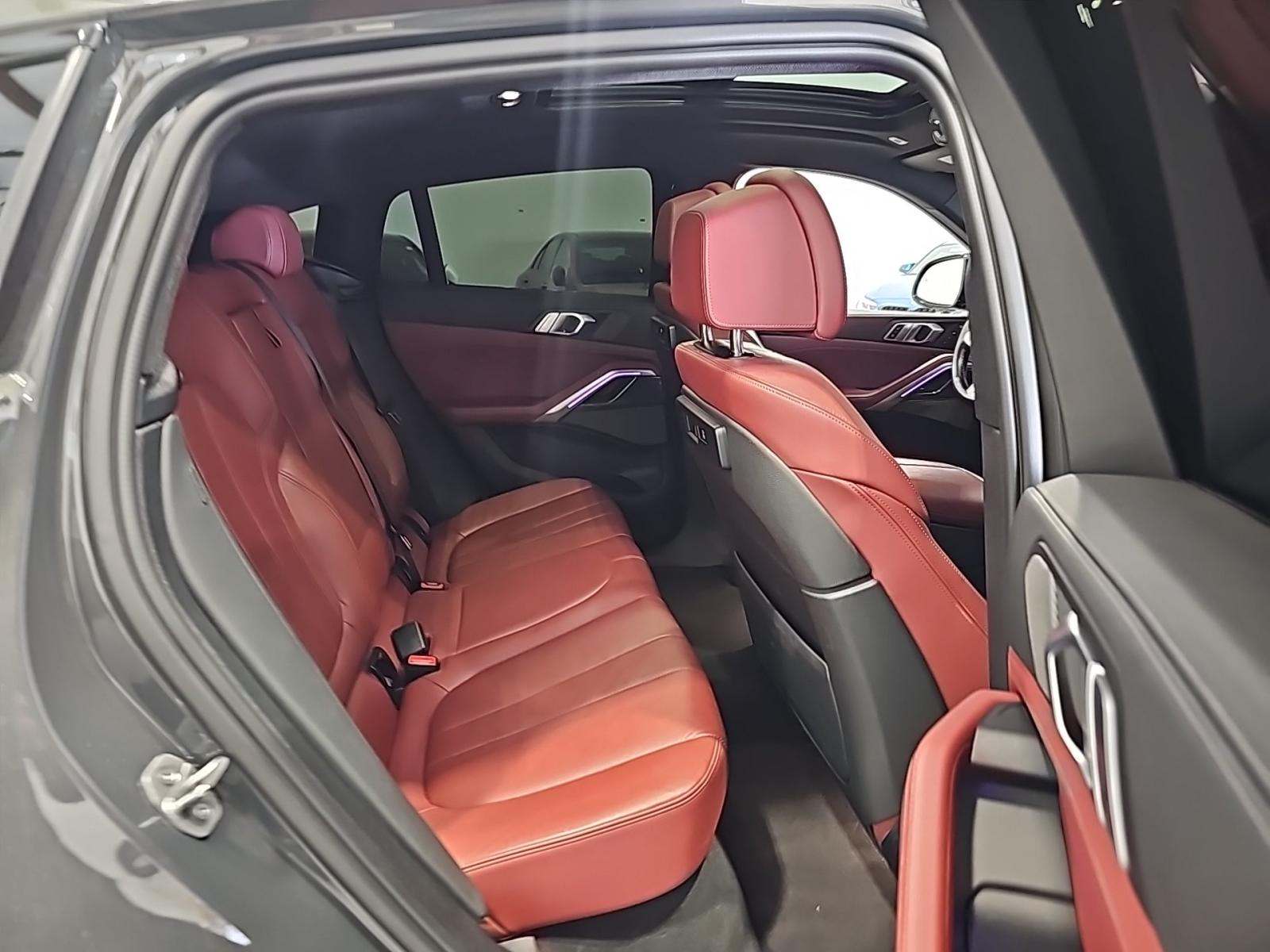 2022 BMW X6 M50i AWD