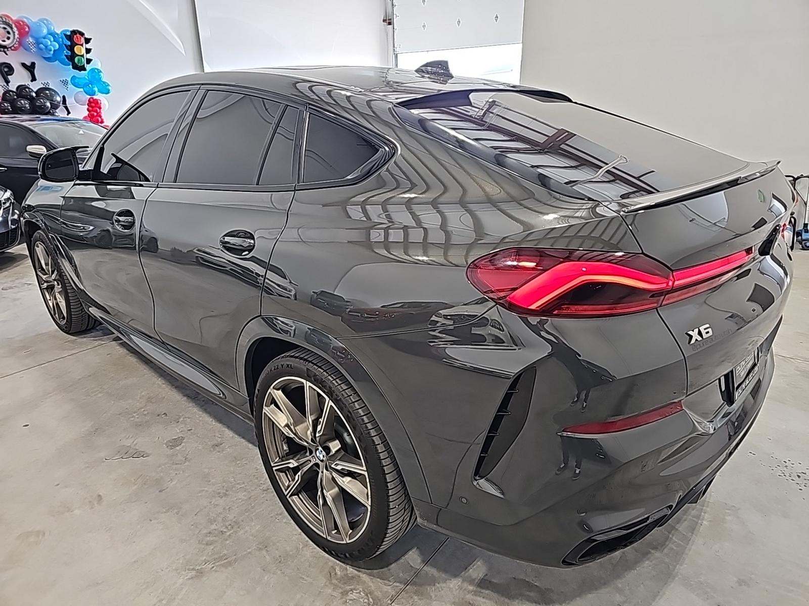 2022 BMW X6 M50i AWD