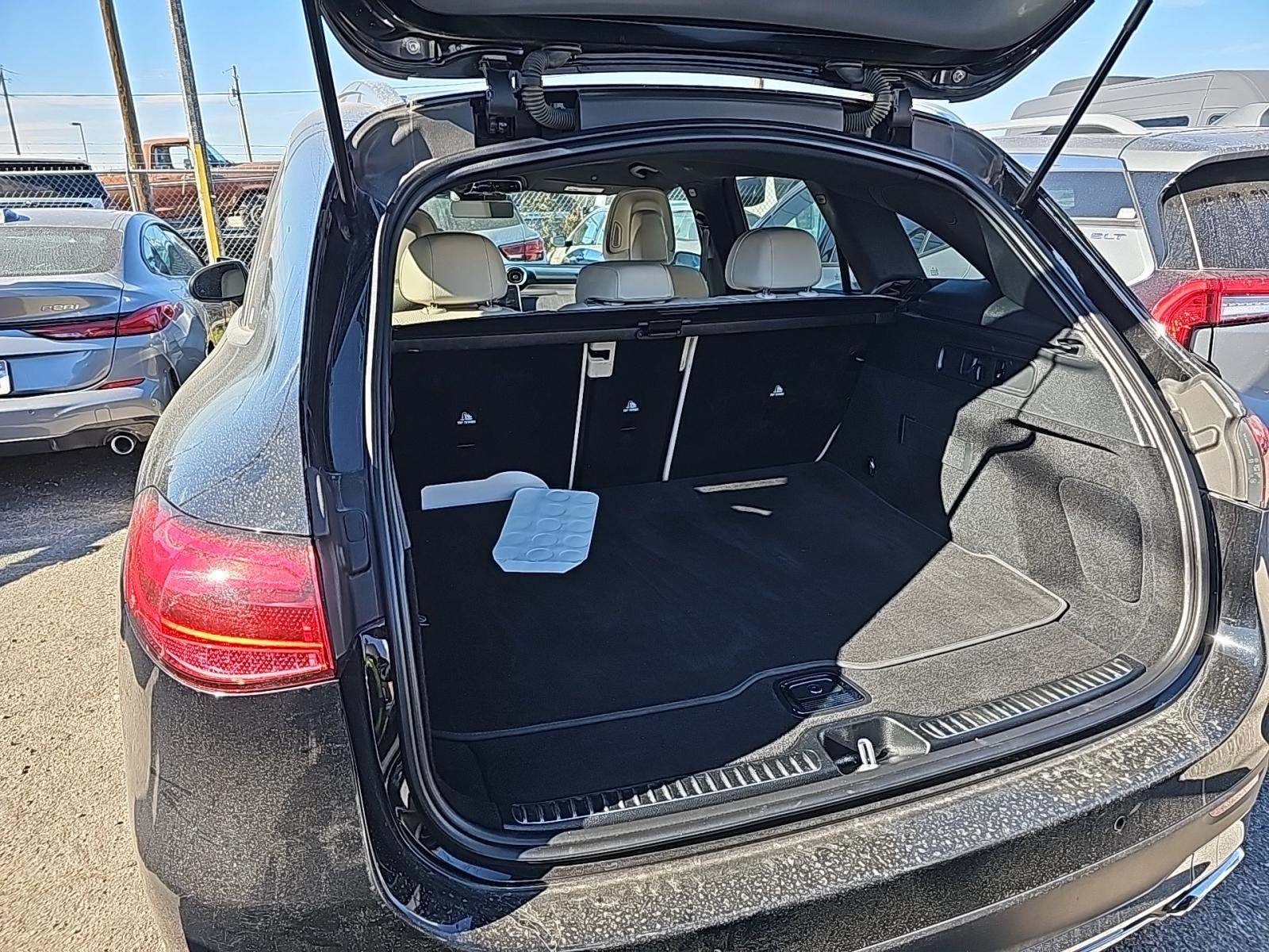 2024 Mercedes-Benz GLC GLC 300 RWD