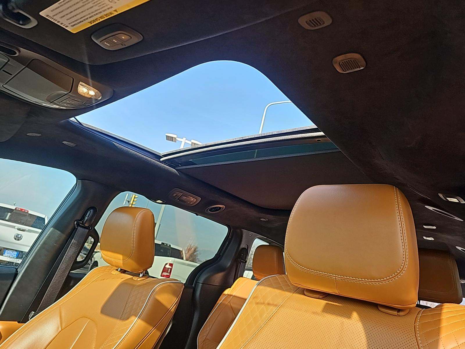 2022 Chrysler Pacifica Hybrid Pinnacle FWD