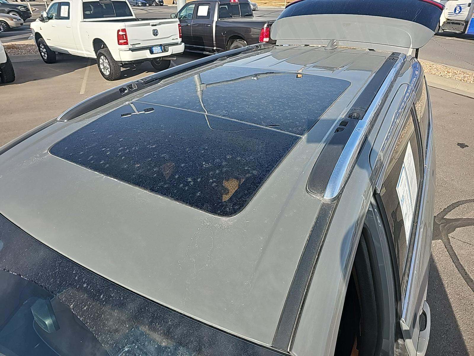 2022 Chrysler Pacifica Hybrid Pinnacle FWD