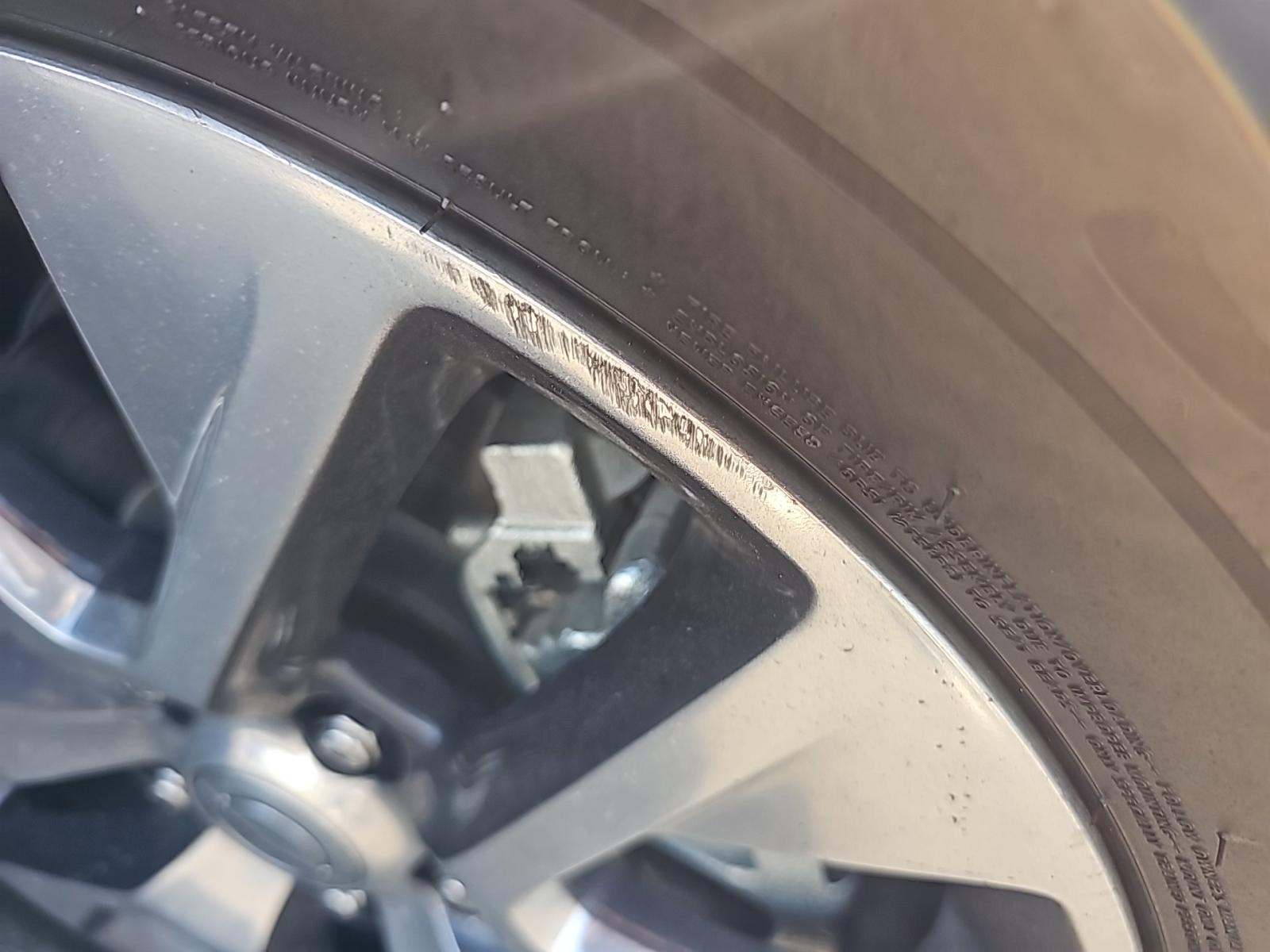 2022 Chrysler Pacifica Hybrid Pinnacle FWD