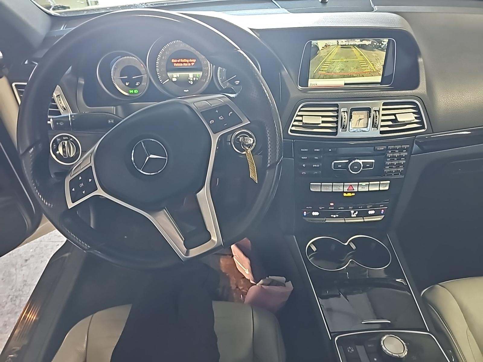 MERCEDES-BENZ E-CLASS - 10