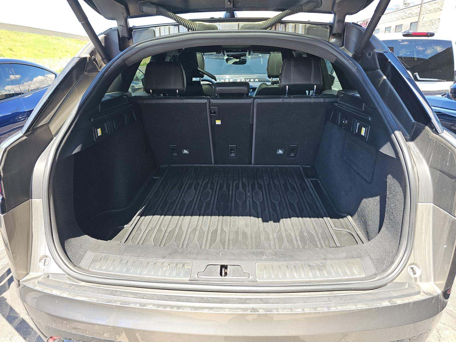 2019 Land Rover Range Rover Velar R-Dynamic SE AWD