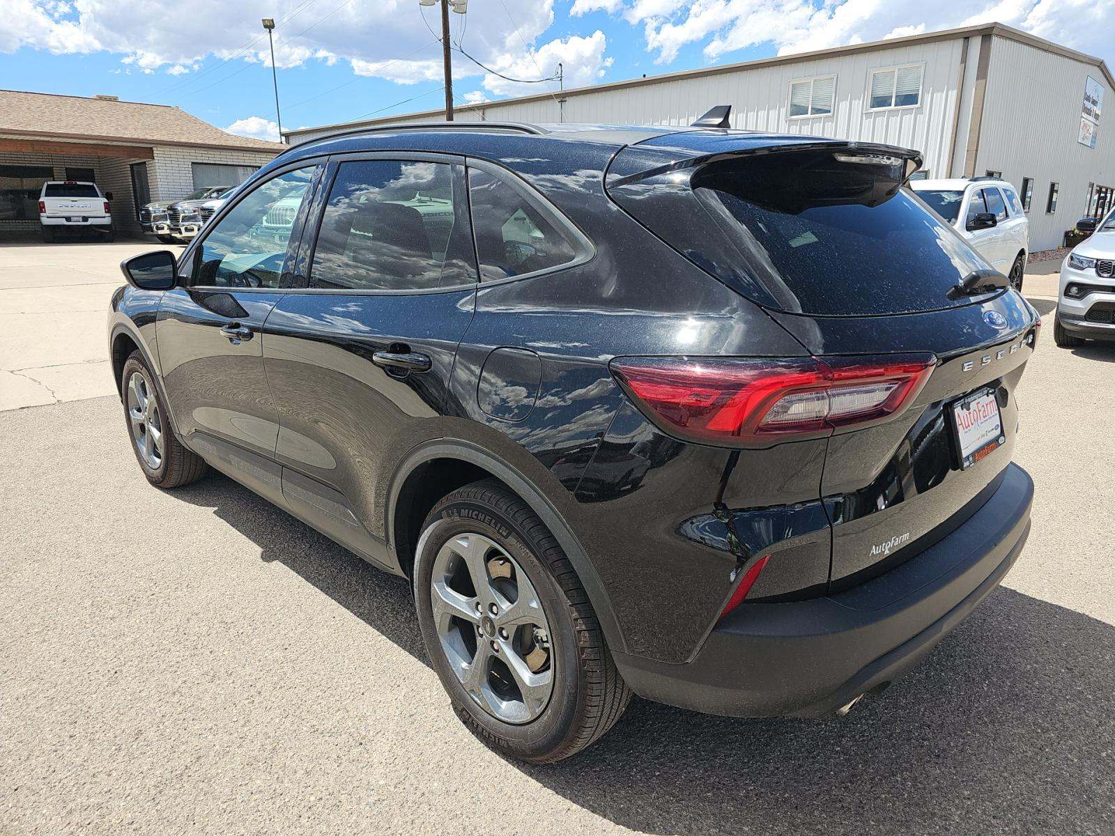 2025 Ford Escape ST-Line AWD