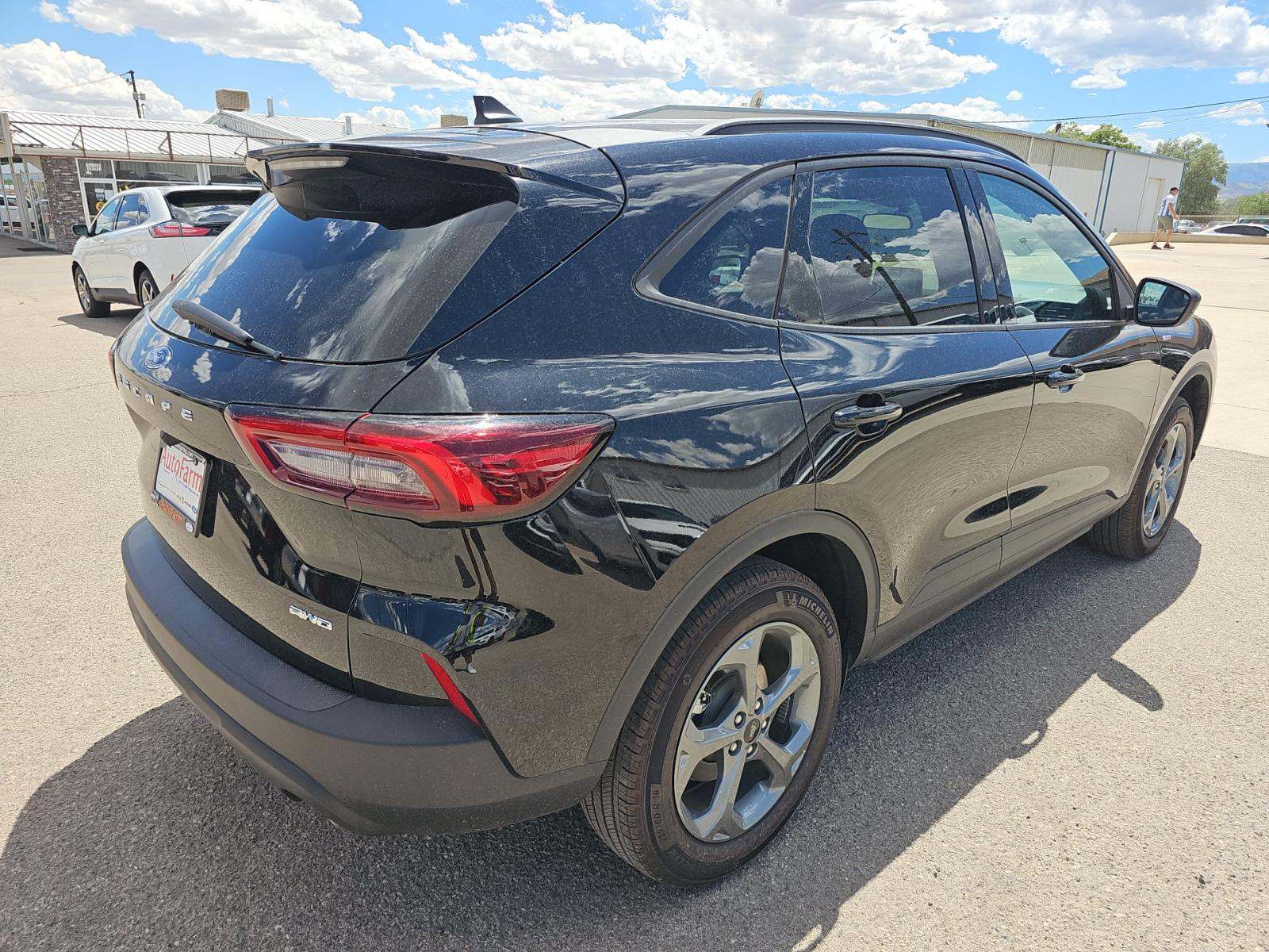2025 Ford Escape ST-Line AWD