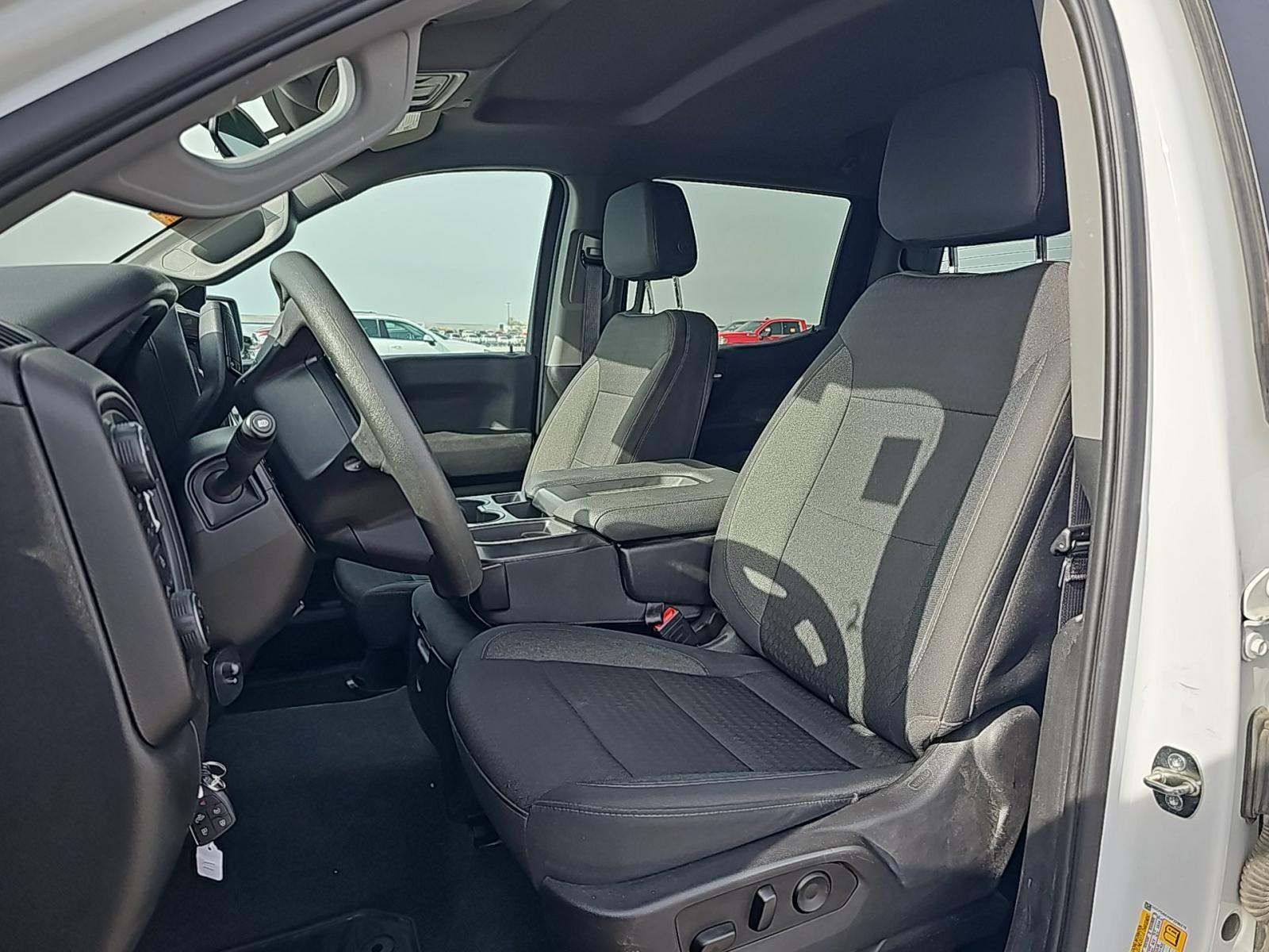 2023 Chevrolet Silverado 1500 Custom AWD