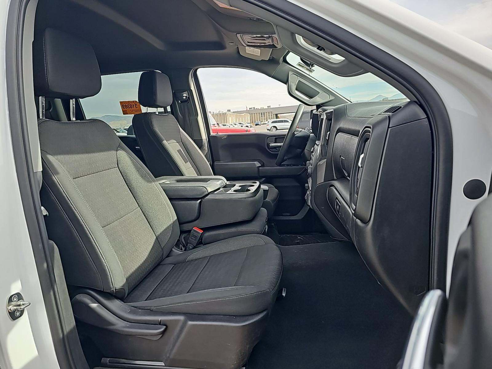 2023 Chevrolet Silverado 1500 Custom AWD