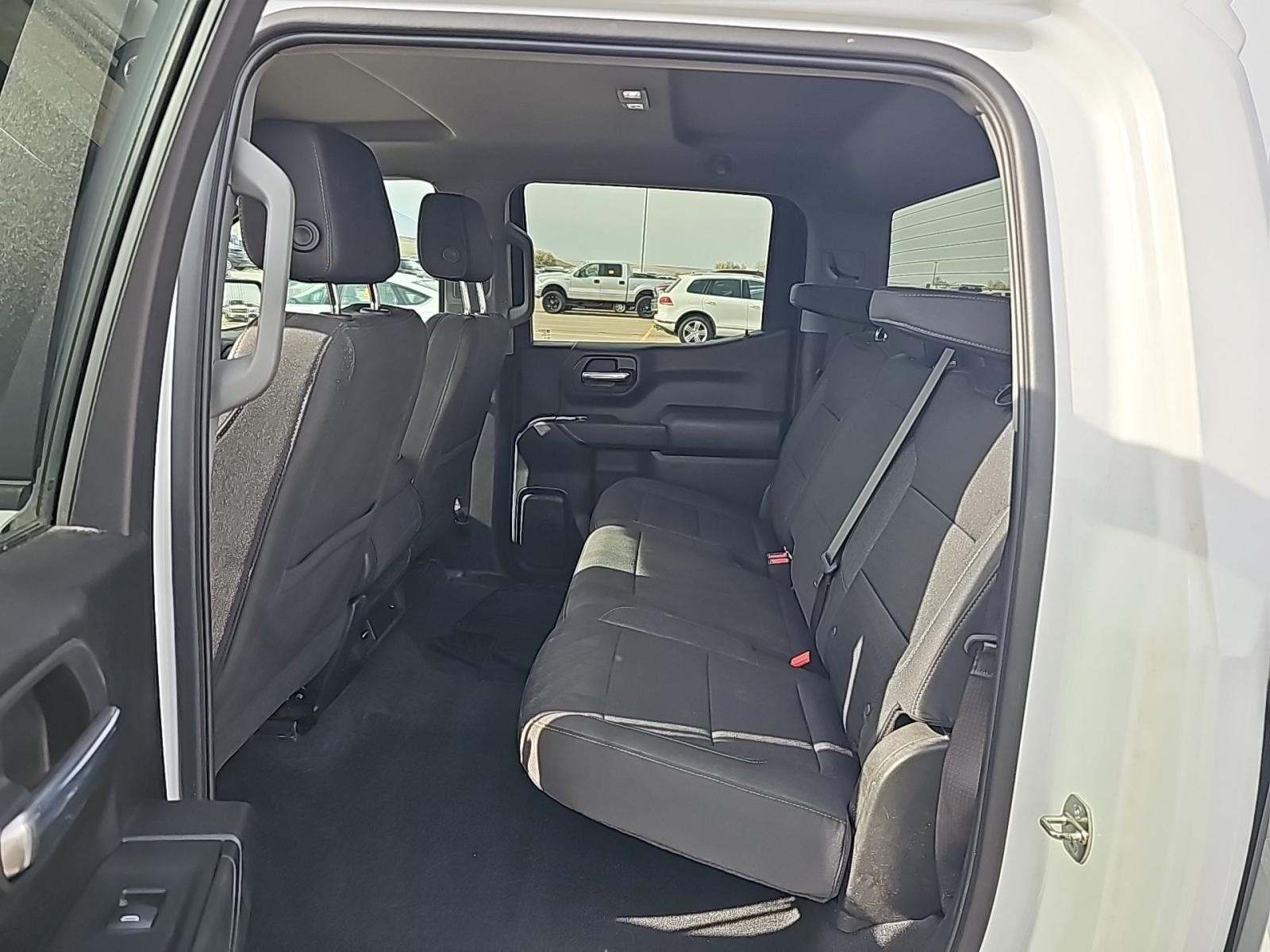 2023 Chevrolet Silverado 1500 Custom AWD