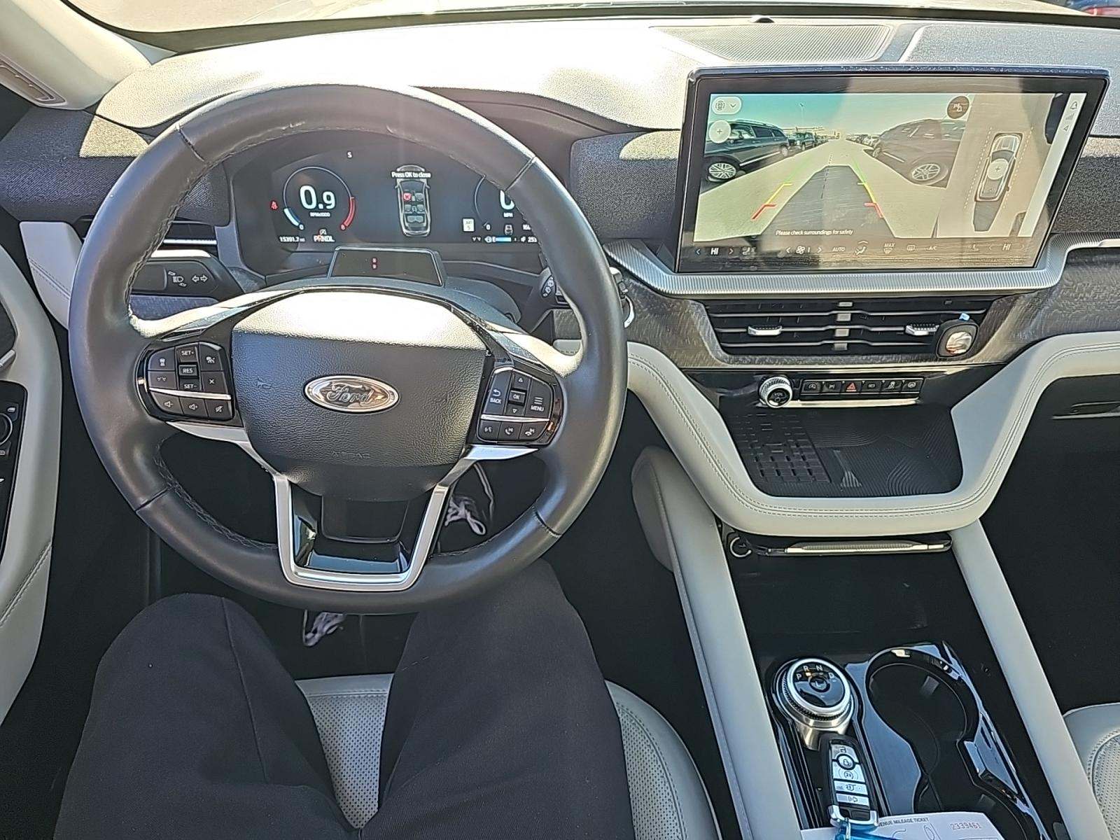 2025 Ford Explorer Platinum AWD