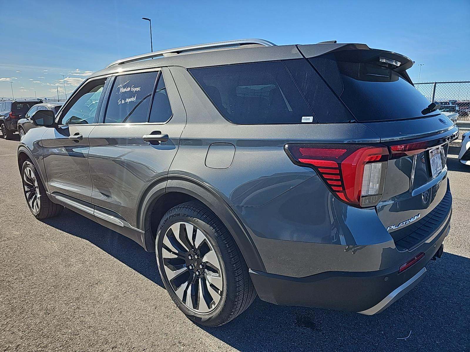 2025 Ford Explorer Platinum AWD