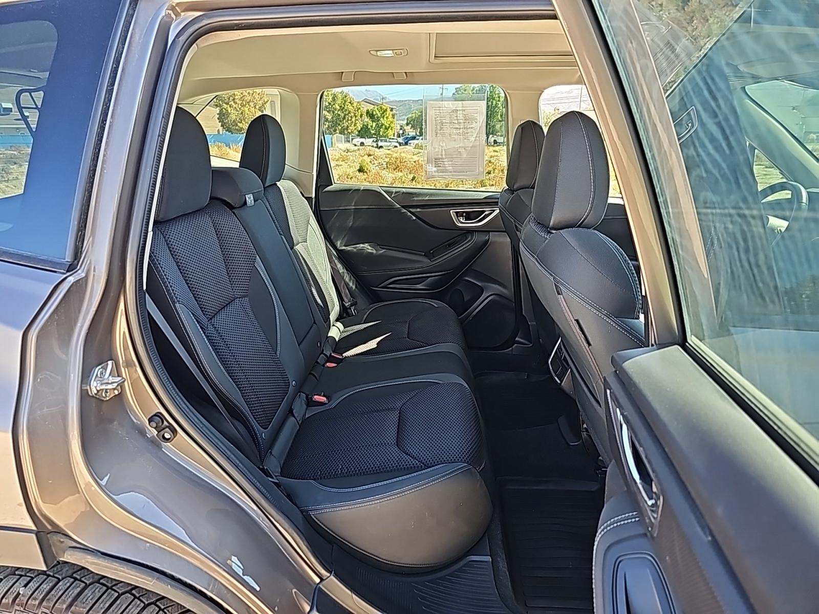 2023 Subaru Forester Premium AWD