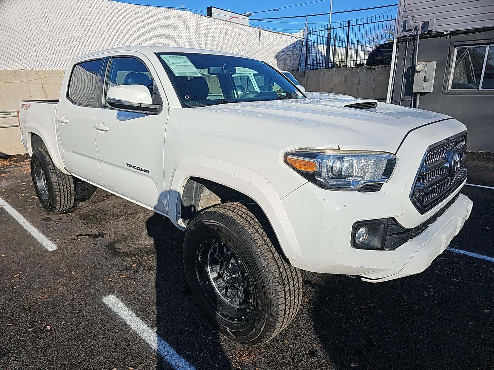 2017 Toyota Tacoma TRD Sport AWD