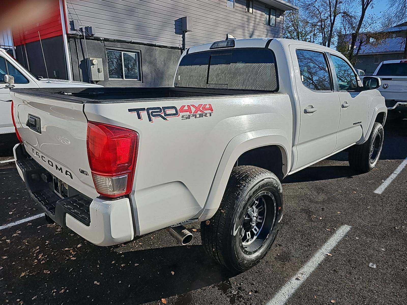 2017 Toyota Tacoma TRD Sport AWD