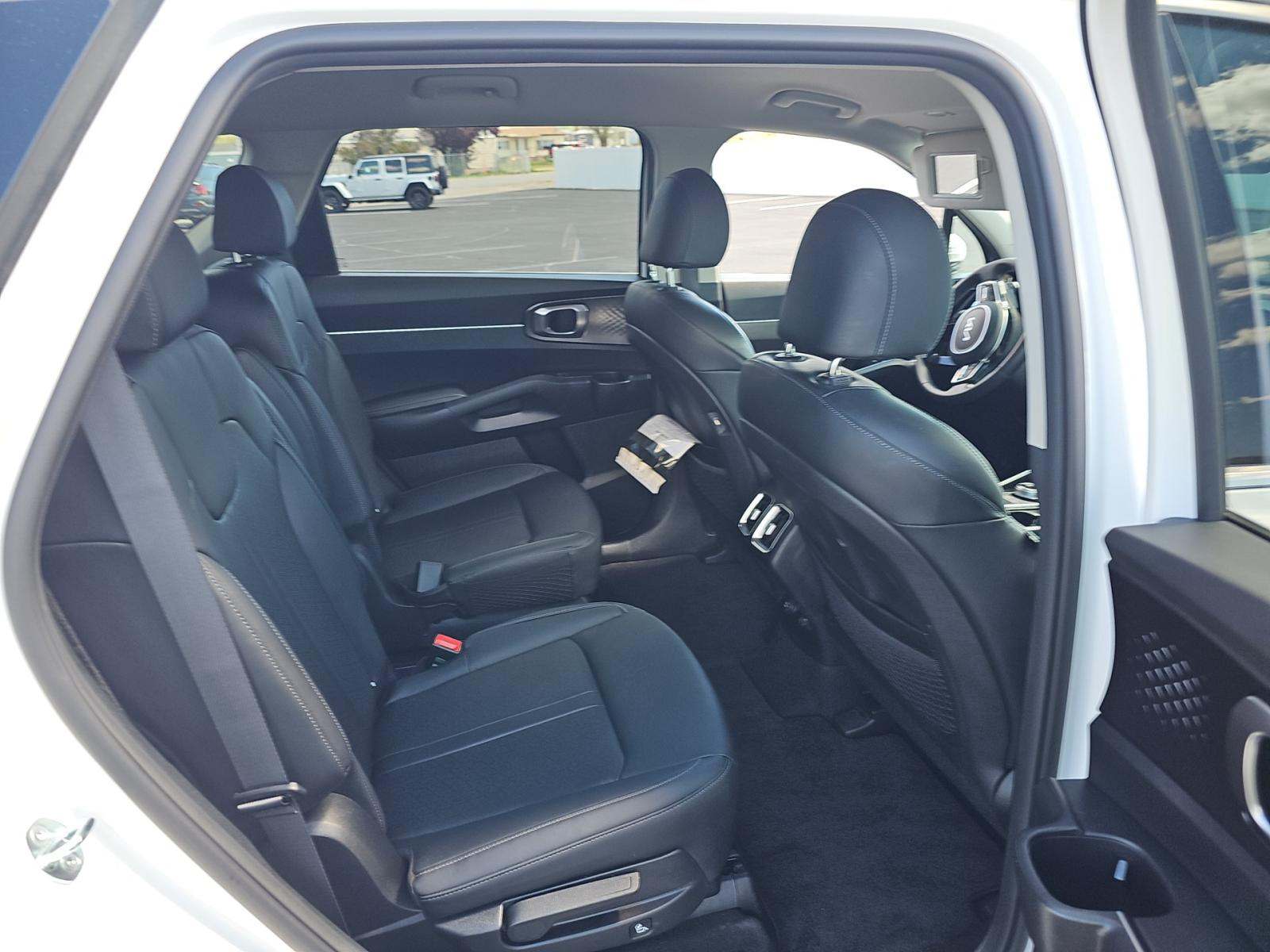 2023 Kia Sorento Hybrid EX AWD