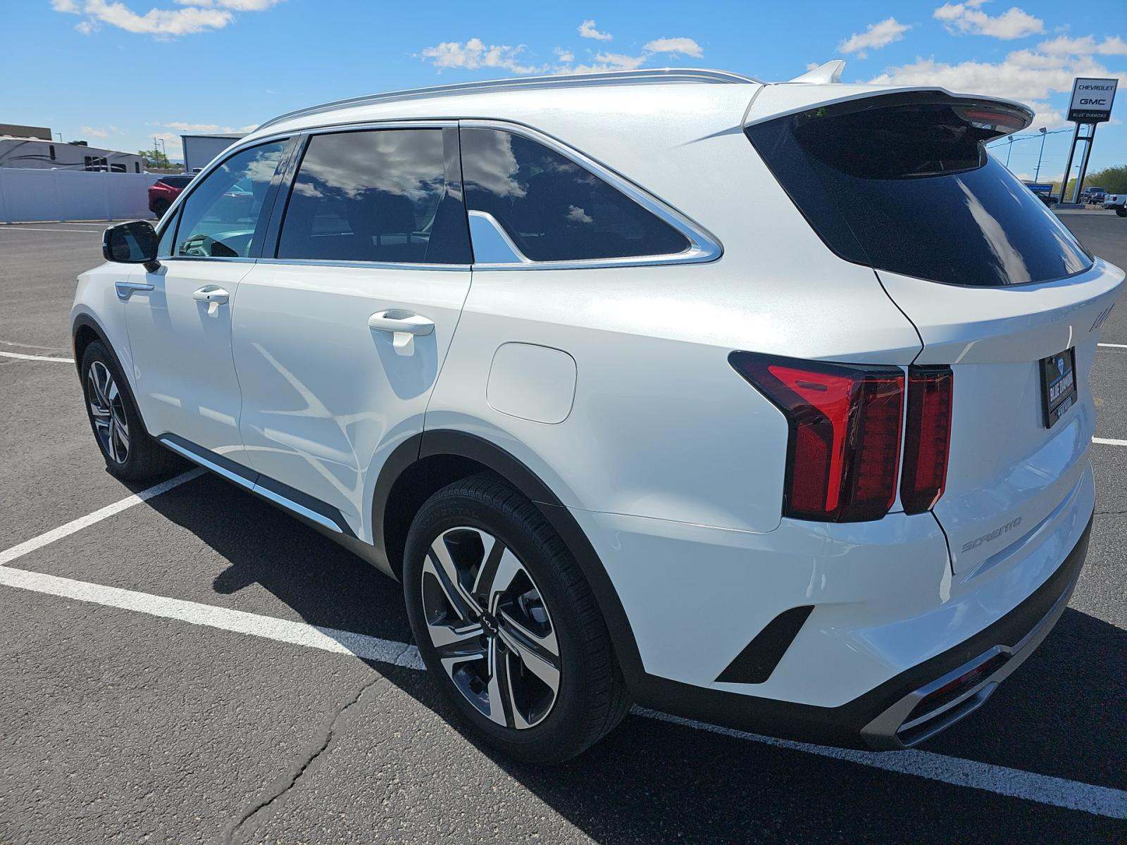 2023 Kia Sorento Hybrid EX AWD