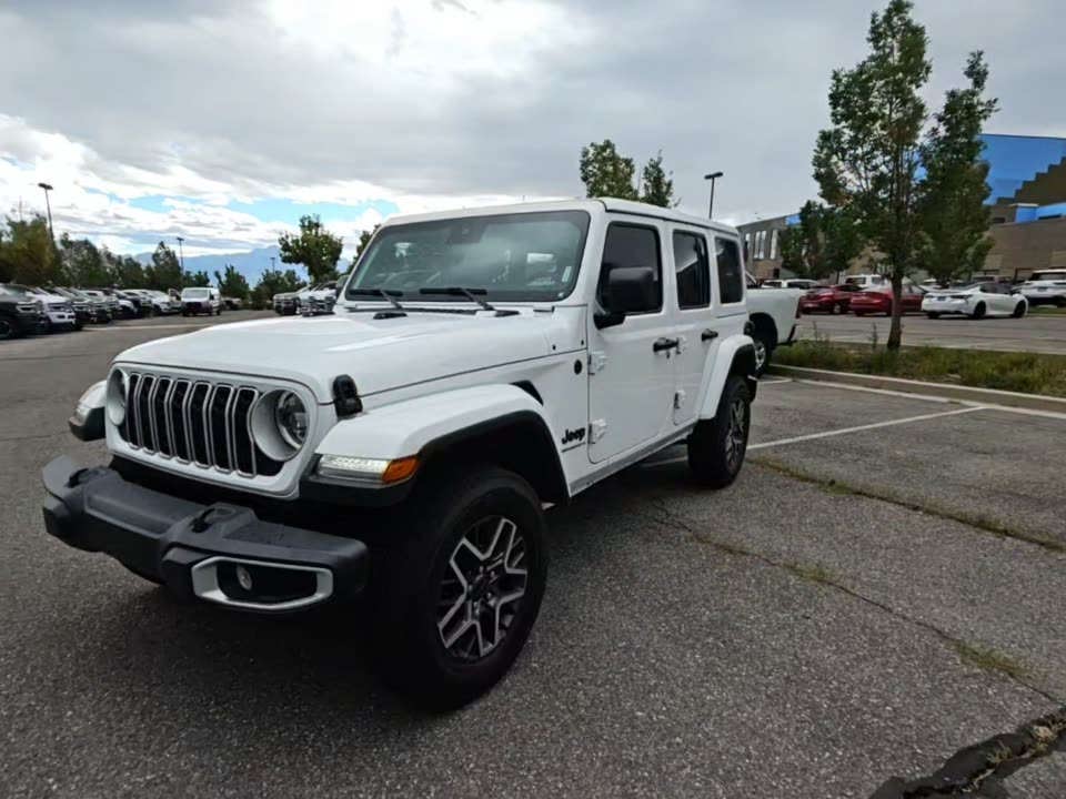 2025 Jeep Wrangler Sahara AWD