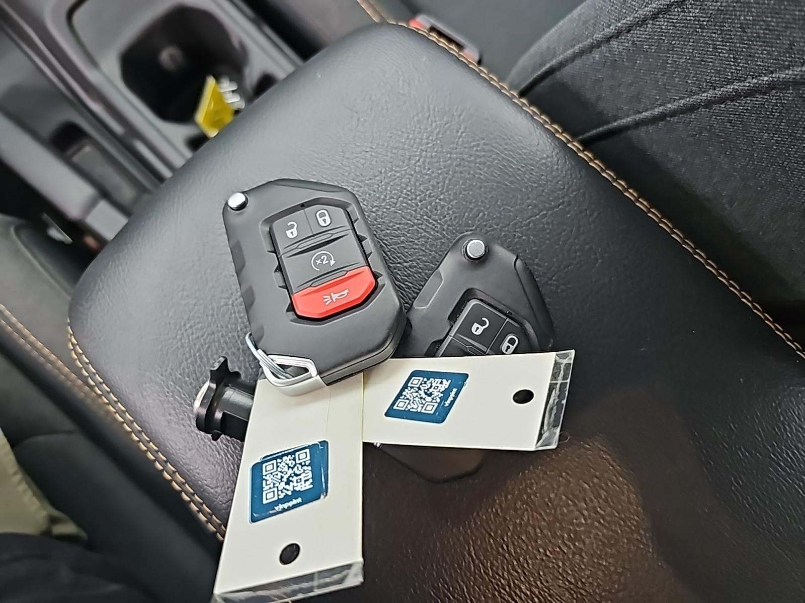 2025 Jeep Wrangler Sahara AWD